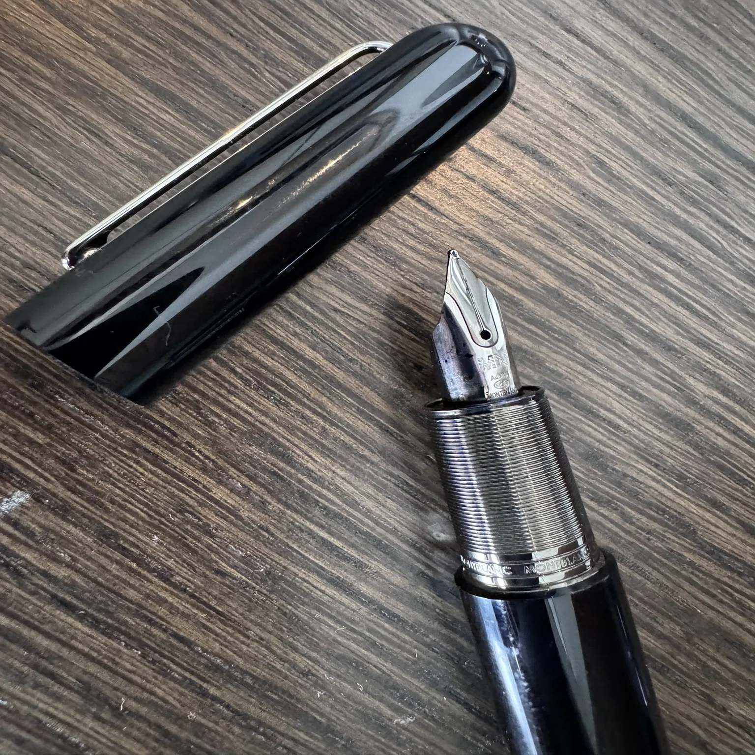 Essential Things - Montblanc M by Mark Newson｜りおさん