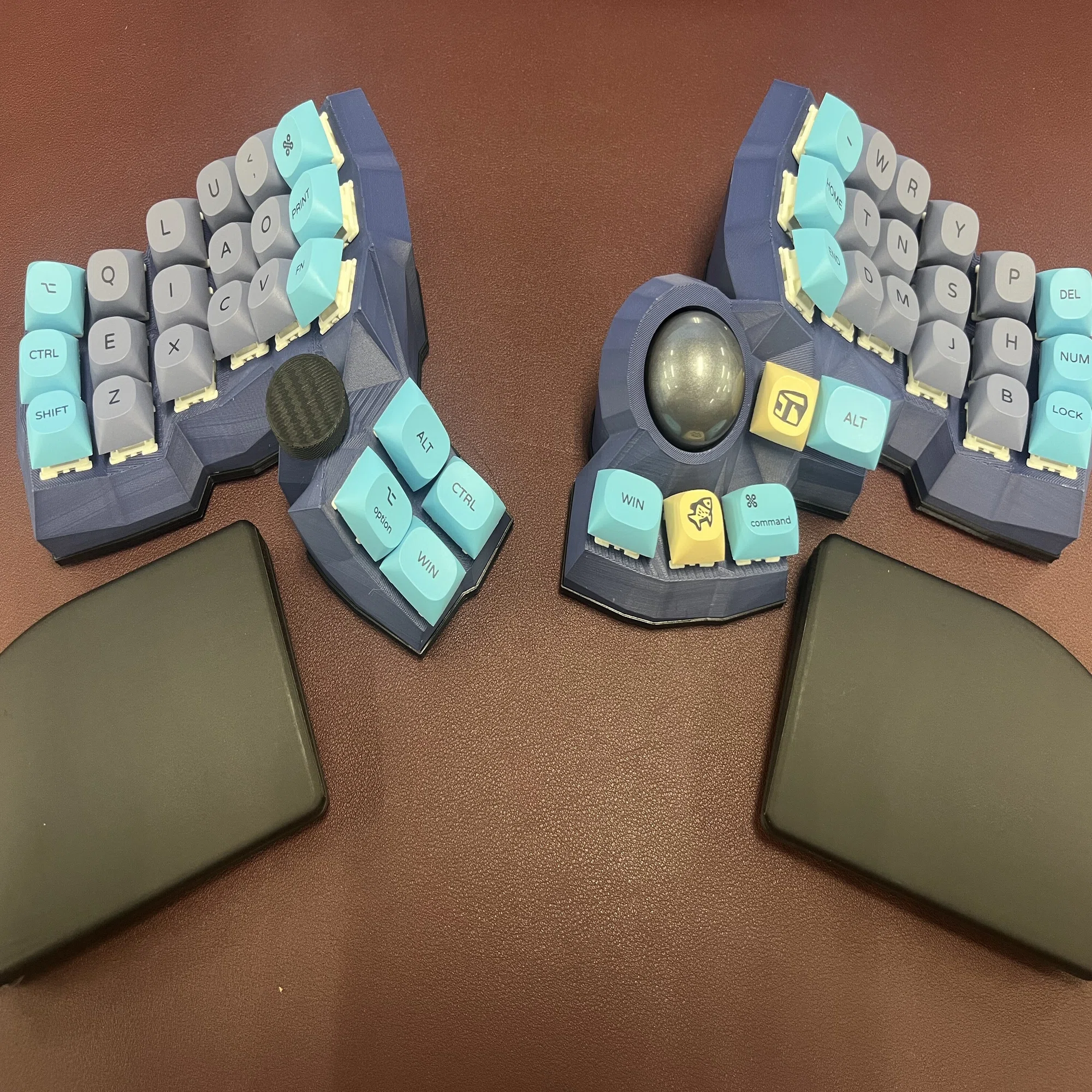Pyuron ZMK 無線ダブルトラックボールキーボード ZMKでトラックボール 