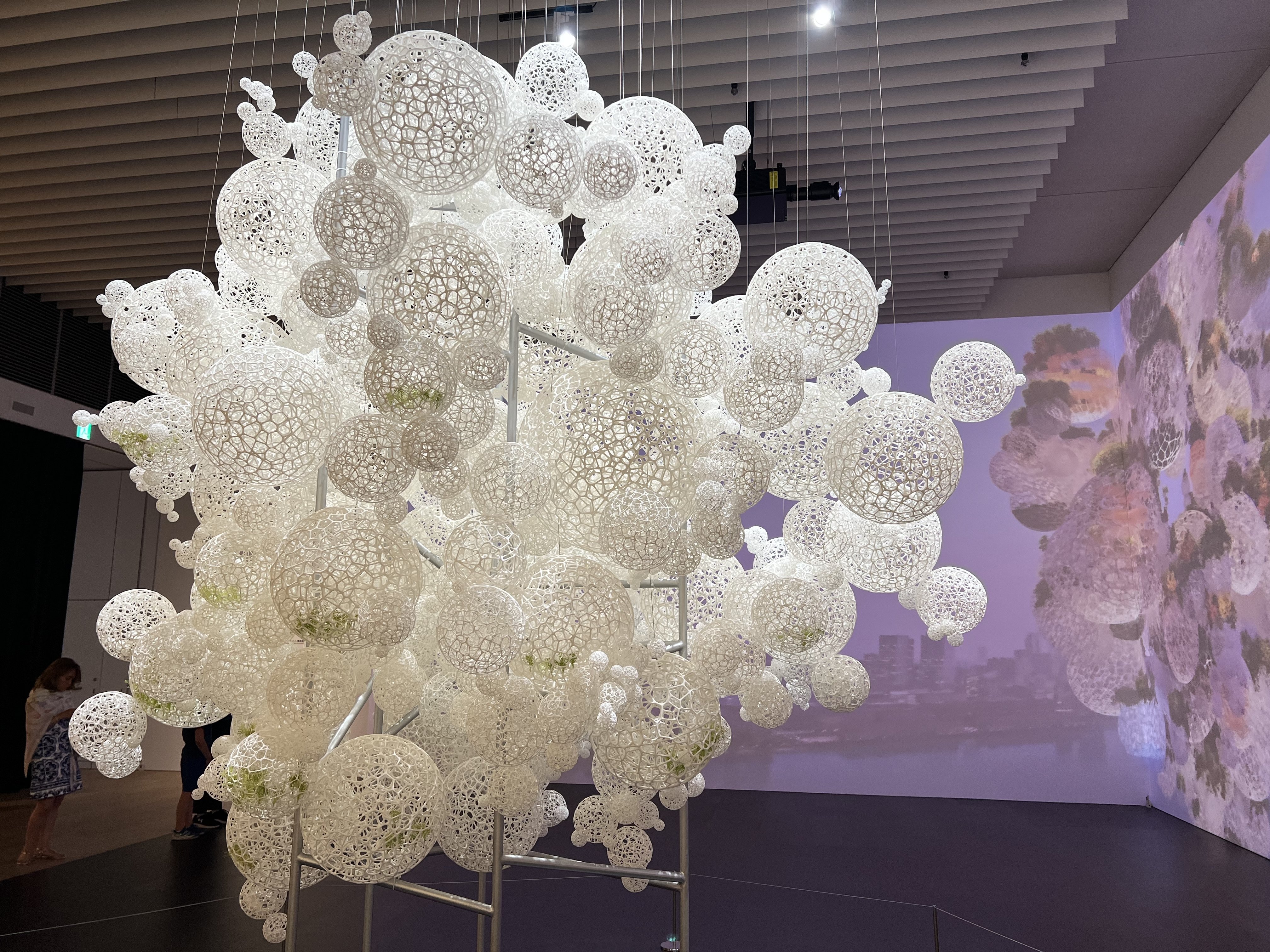 藤本壮介の建築 原初・未来・森｜Y.MURA/Generative Cubes