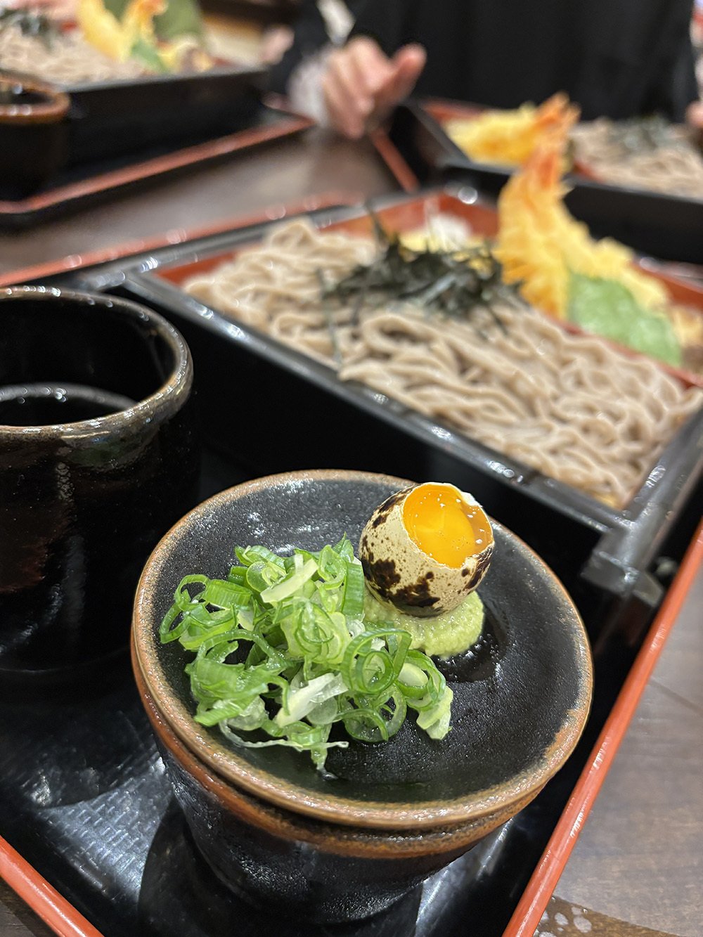 「週40時間働くのが当たり前」──そんな常識に疑問を投げかけるのが「短時間正社員」という制度。この考え方は私が実践している「ワンオペマーケティング」と驚くほど相性が良い！営業・集客・採用まで、すべて一人で短時間で回せる仕組みがあれば、制度整備なんて不要です。