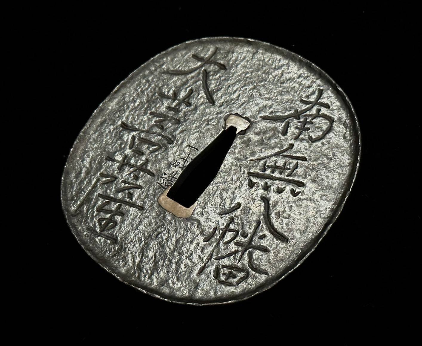 全ての刀展示ケースを「太黒門」仕様へ｜刀箱師の日本刀ブログ 中村圭佑