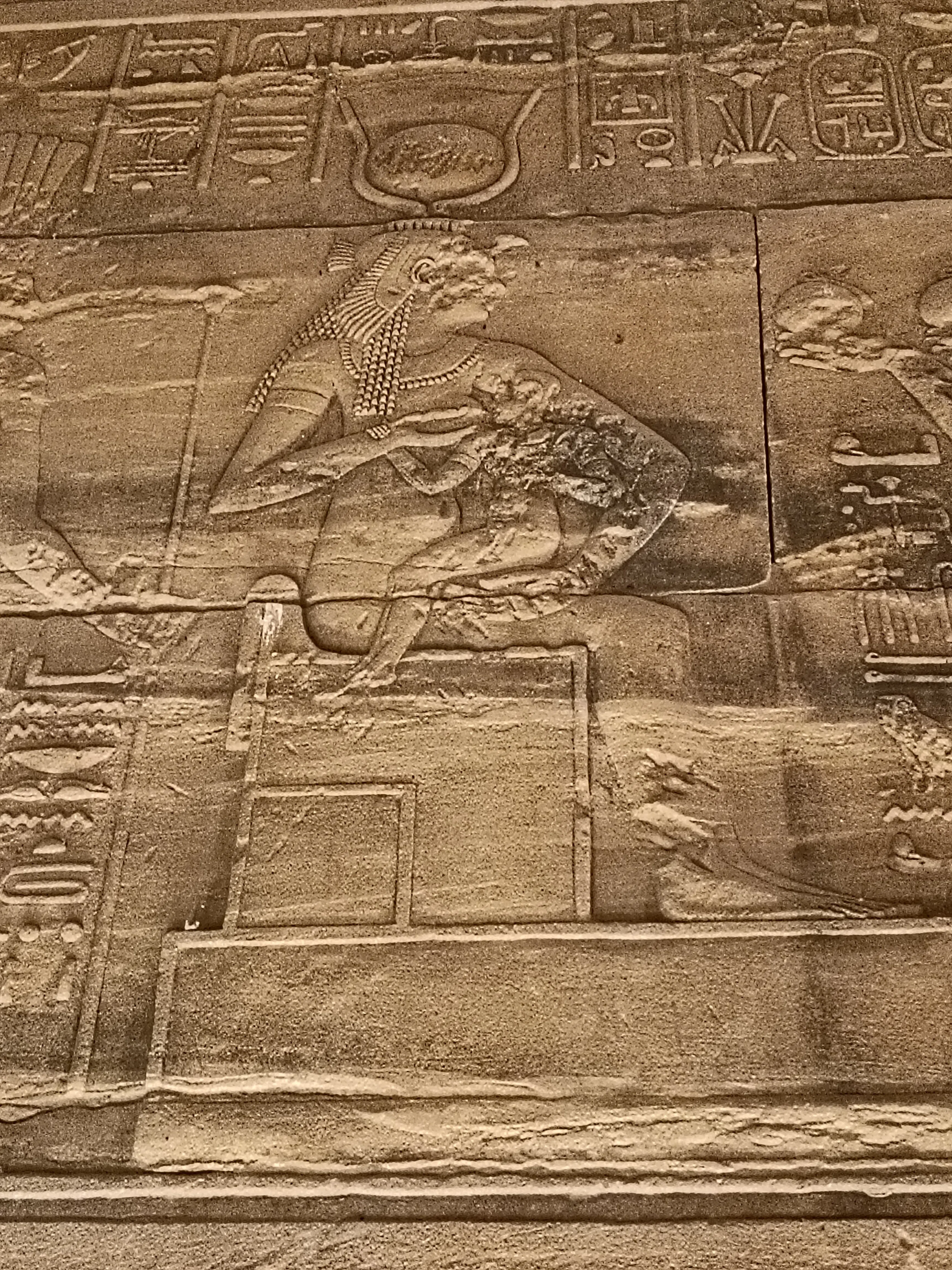 イシス神殿で出会った、古代の愛と魔術【ひとり参加でエジプトへ