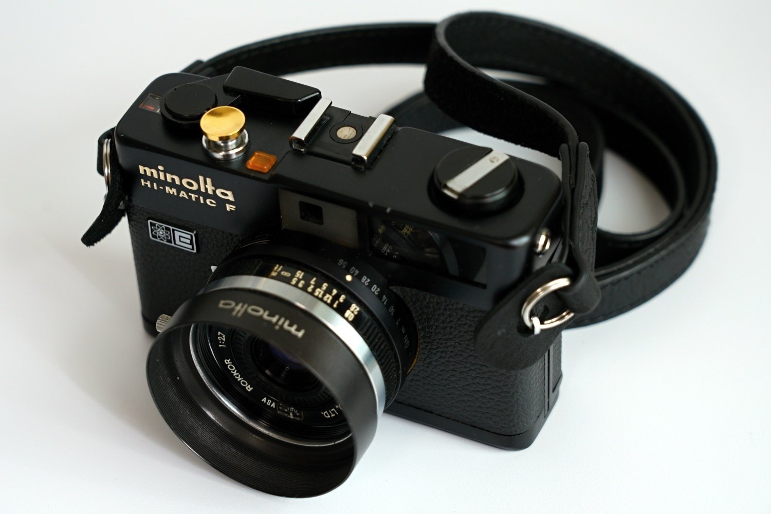 38．ミノルタ ハイマチックFにFUJIFILM200を詰めて上野・湯島を