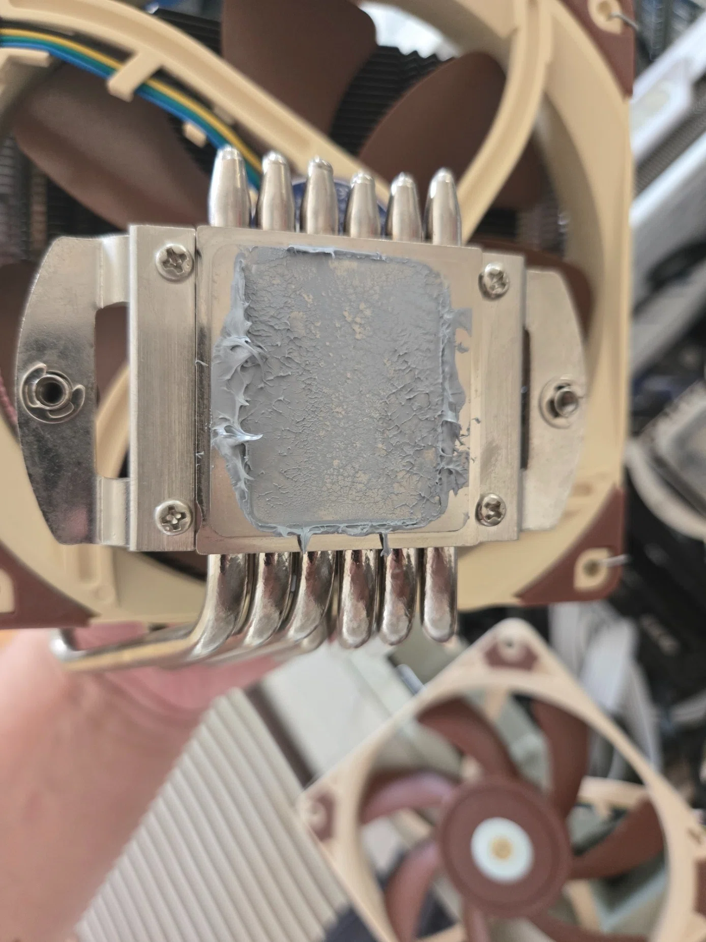 Noctua NH-C14SでCore i9 14900Kは冷えるのか？39℃の部屋でベンチを