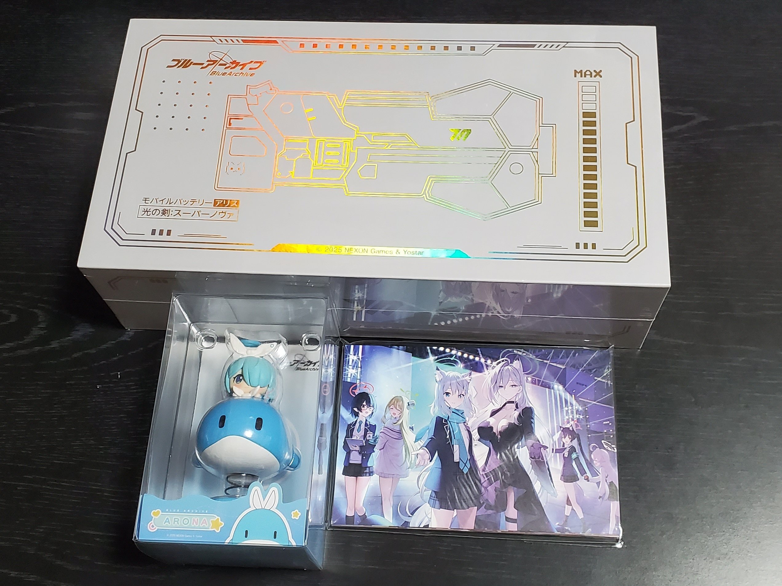 ブルーアーカイブ　モバイルバッテリー　光の剣スーパーノヴァ　ブルアカ Yostar OFFICIAL SHOP ONLINE / モバイルバッテリー（光の剣