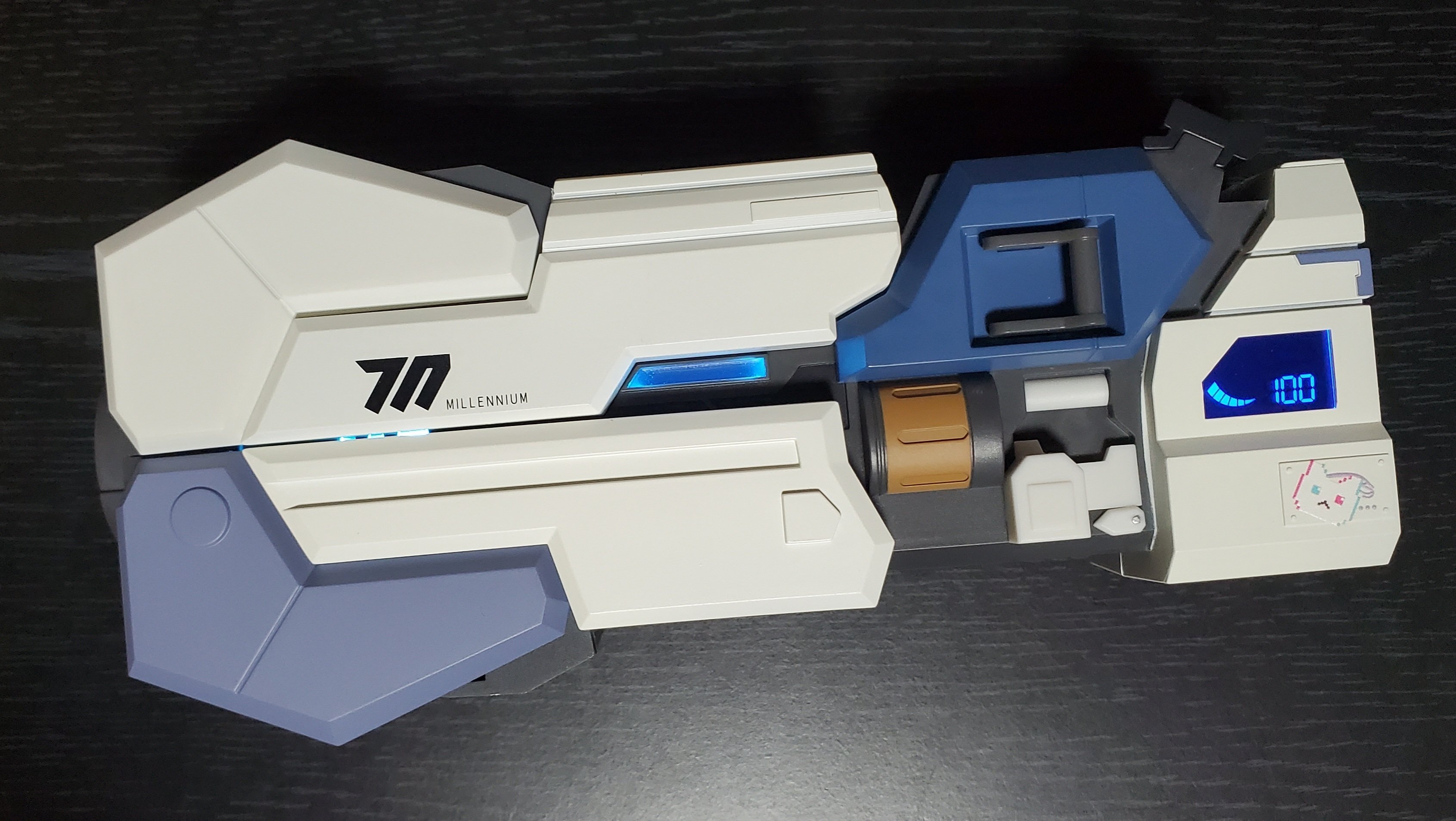 ブルーアーカイブ モバイルバッテリー 光の剣　スーパーノヴァ ブルーアーカイブ】『モバイルバッテリー（光の剣：スーパー