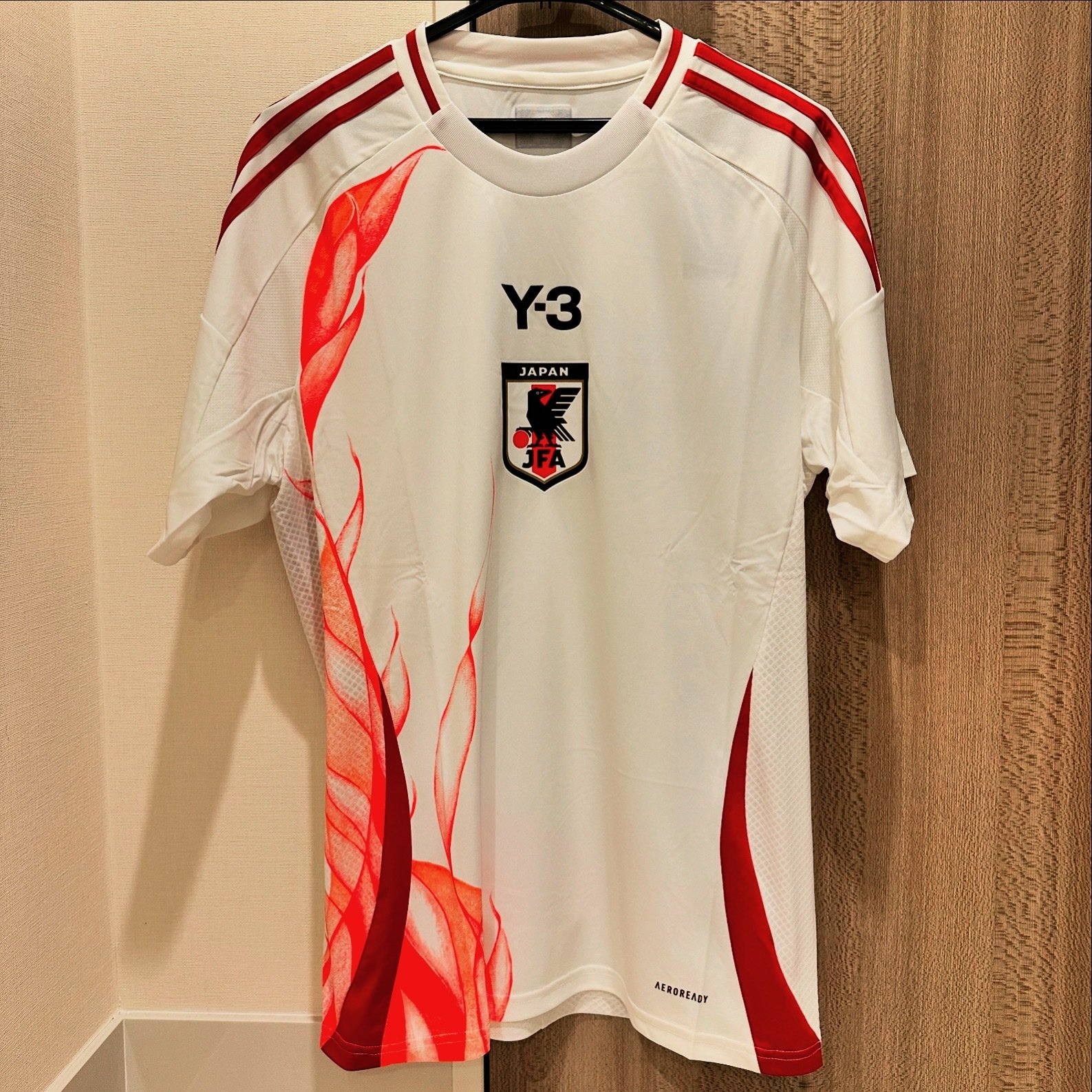 アディダス×Y-3の日本代表ユニフォームは歴代最高のカッコよさだ