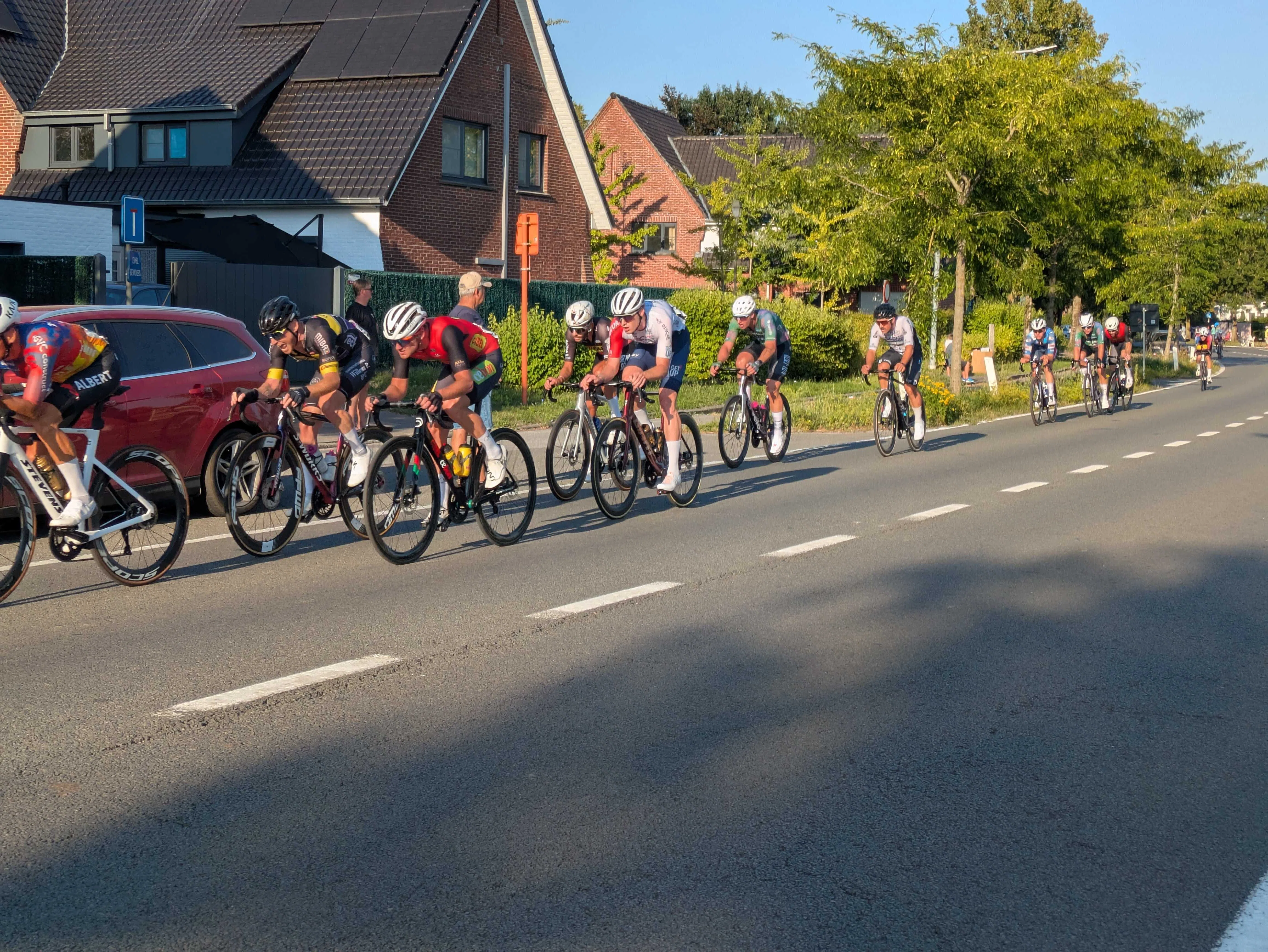 サイクリングアカデミー ＃20 OVERMERE U23｜チームユーラシア - iRCタイヤ