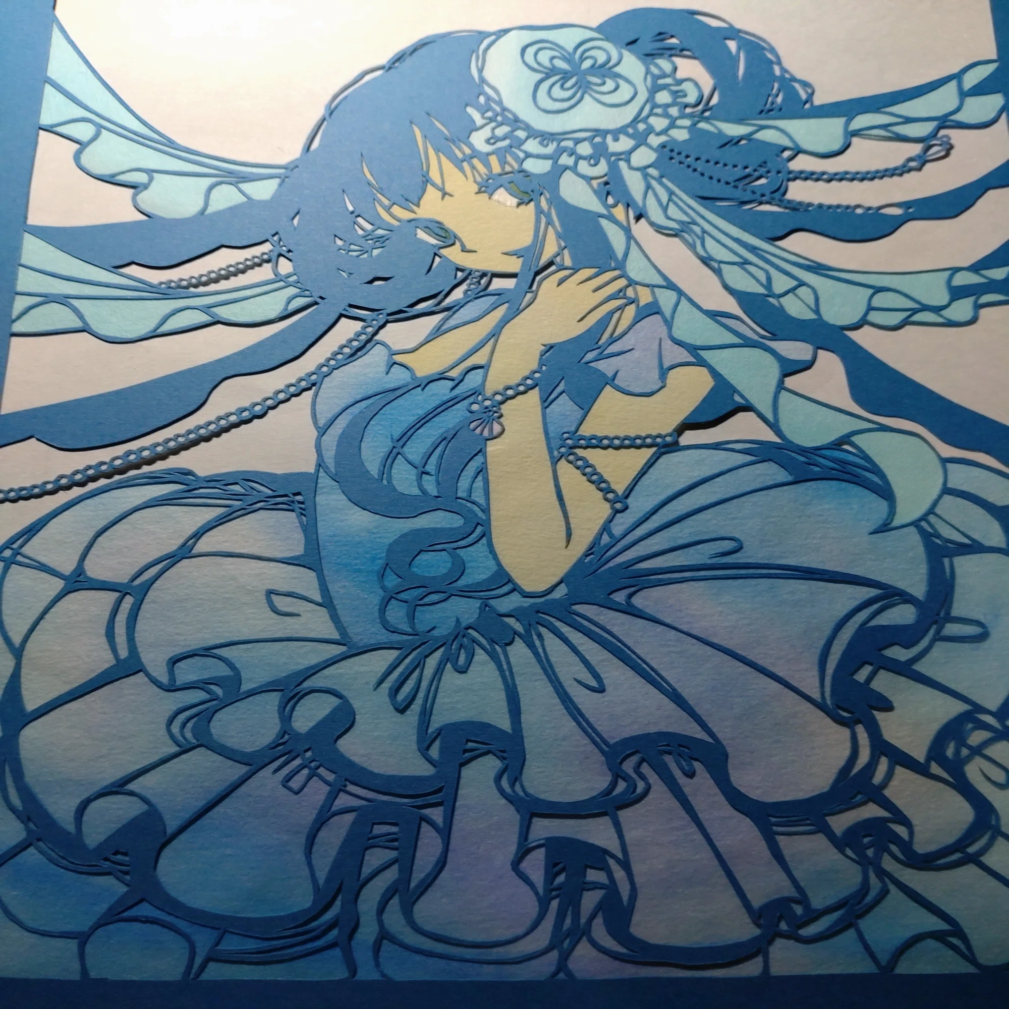 切り絵で海月ちゃんを描く｜はちた