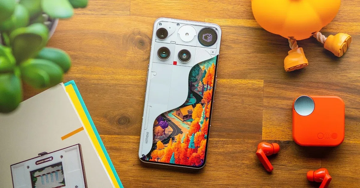 Nothing Phone (3)：日本市場に挑戦する独自デザインの高性能スマホ