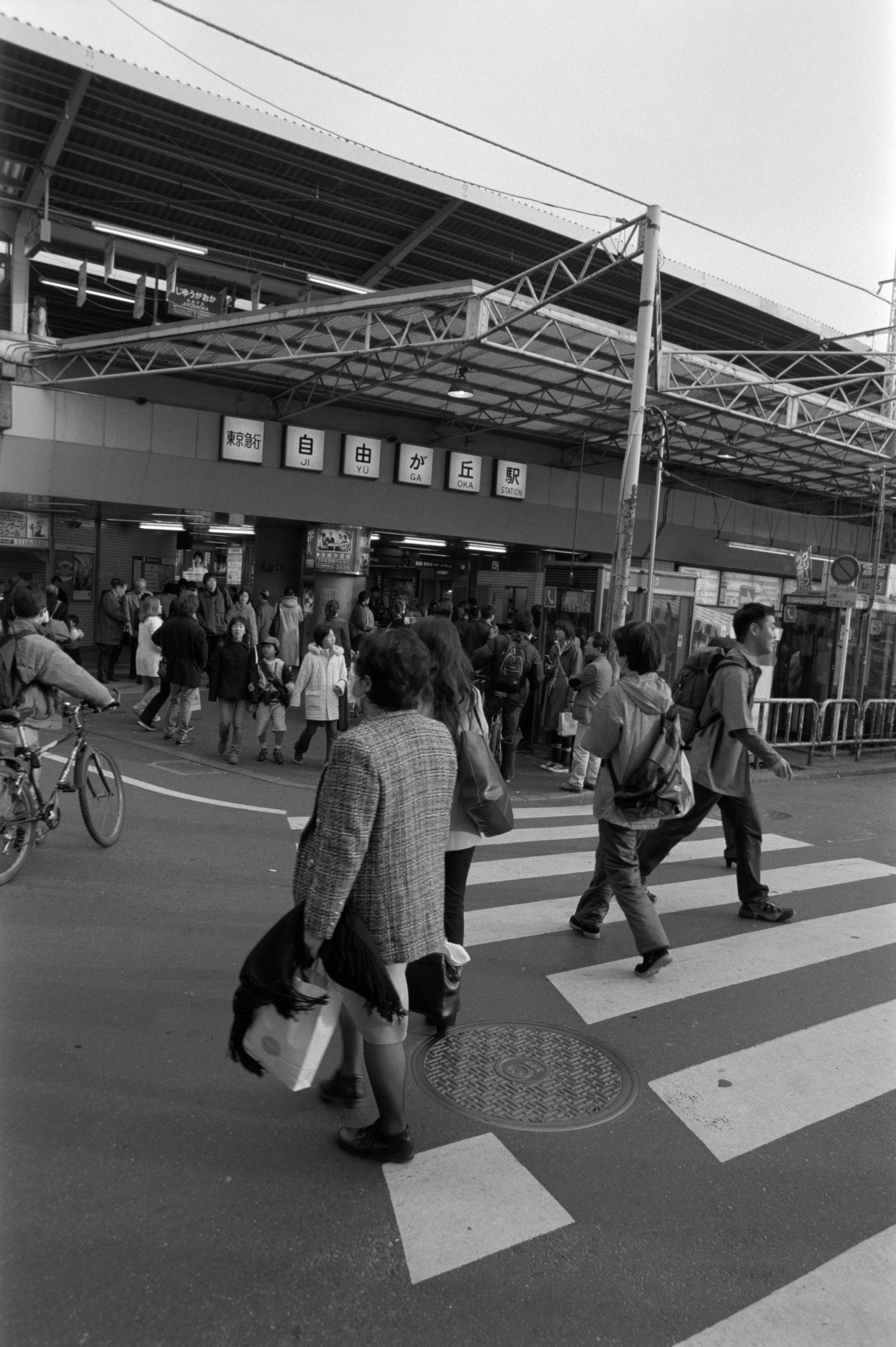黑白旧写真 30年前の自由が丘でフォトウォーク｜SJC