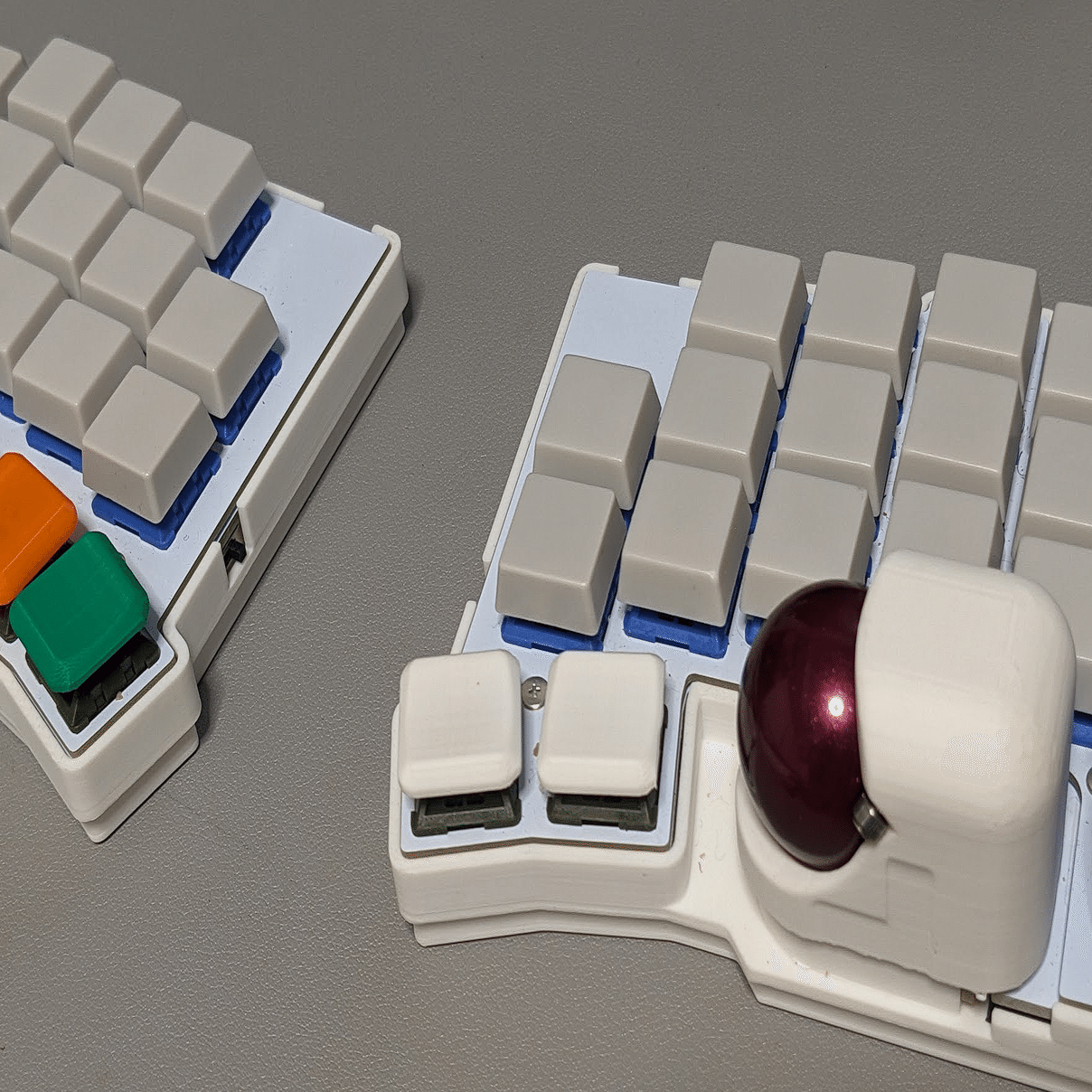 そー 17mm狭ピッチ無線 KeyballBLE 完成品 カスタム可能 KO-KI様専用17mm狭ピッチ無線 KeyballBLE 完成品 カスタム可能 - メルカリ