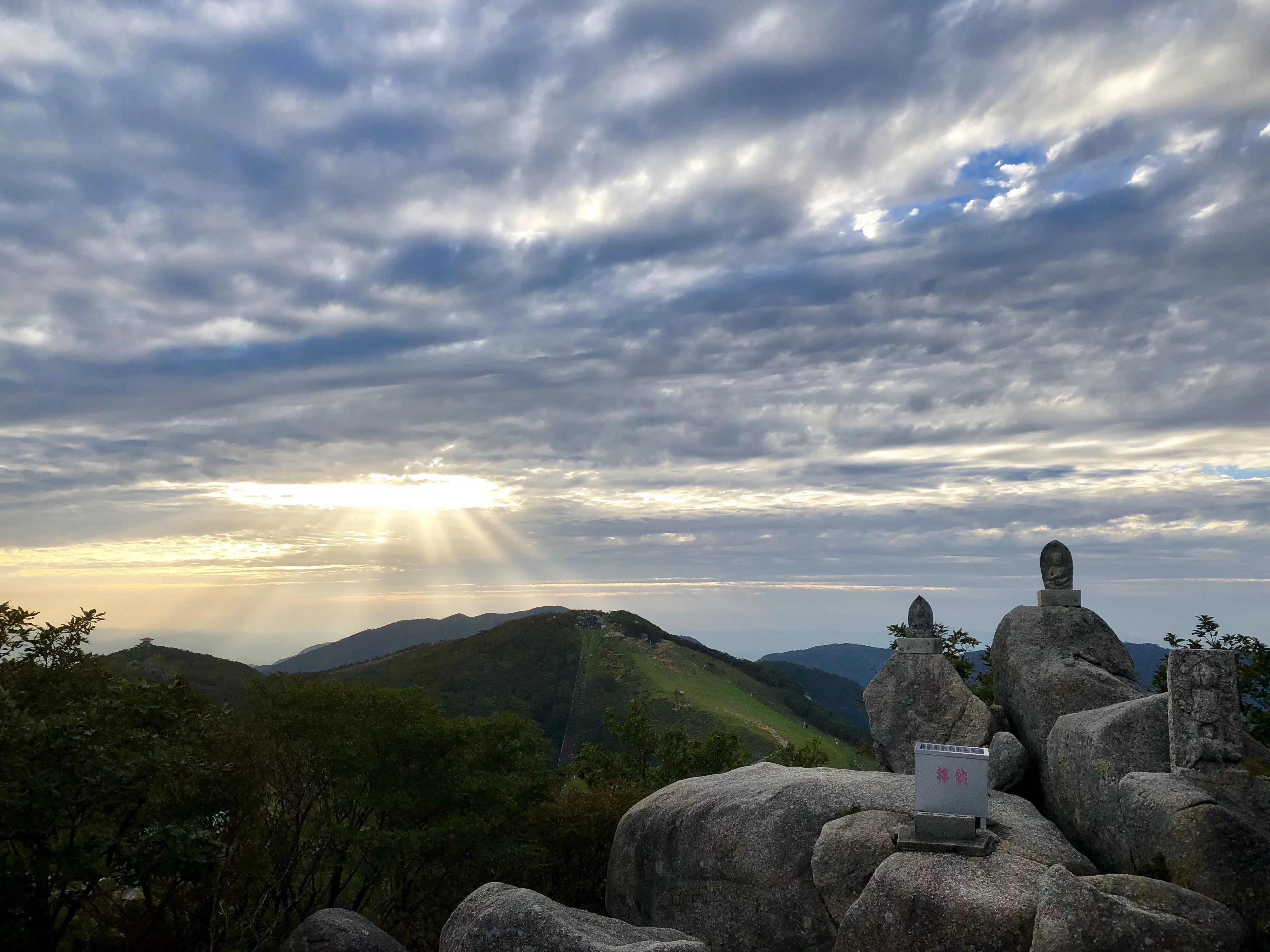 Melancholy Middle-Aged Travelogue】 Mount Gozaisho and the Suzuka