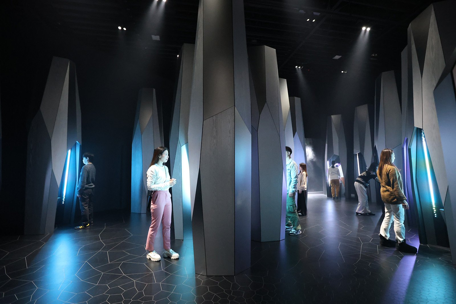 ノモの国』をつくった技術・支える人たち〜行動や表情から“可能性”を