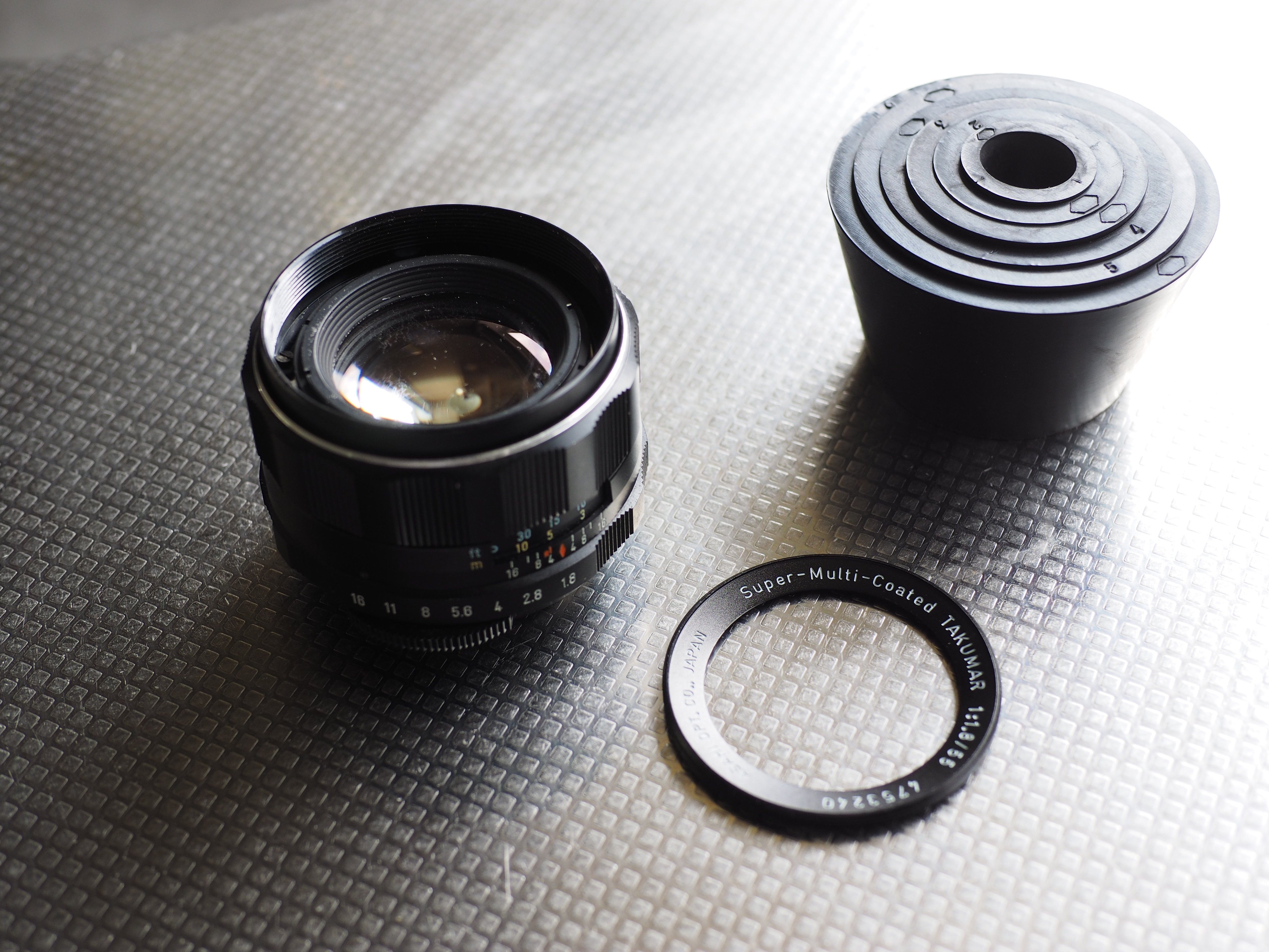 【分解清掃済み】Super Takumar 55mm f1.8 SMC Takumar 55mm f1.8【分解洗浄編】 - YouTube