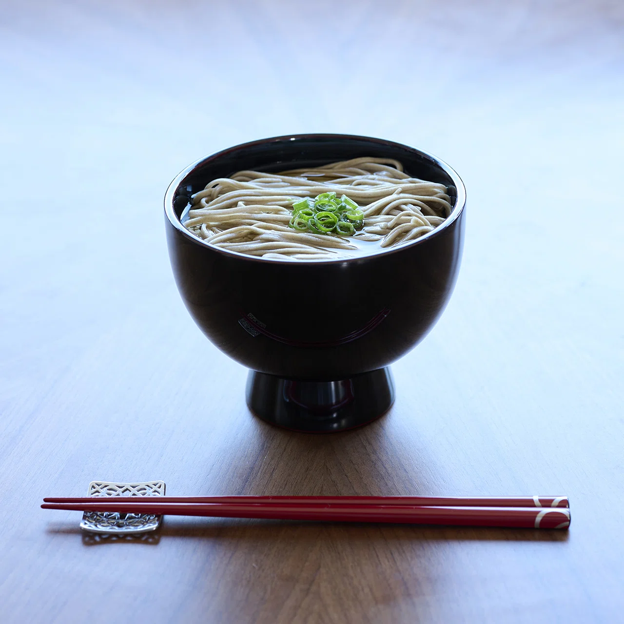 一生ものの素敵な無骨さ。それが、「合鹿椀」。｜miuks