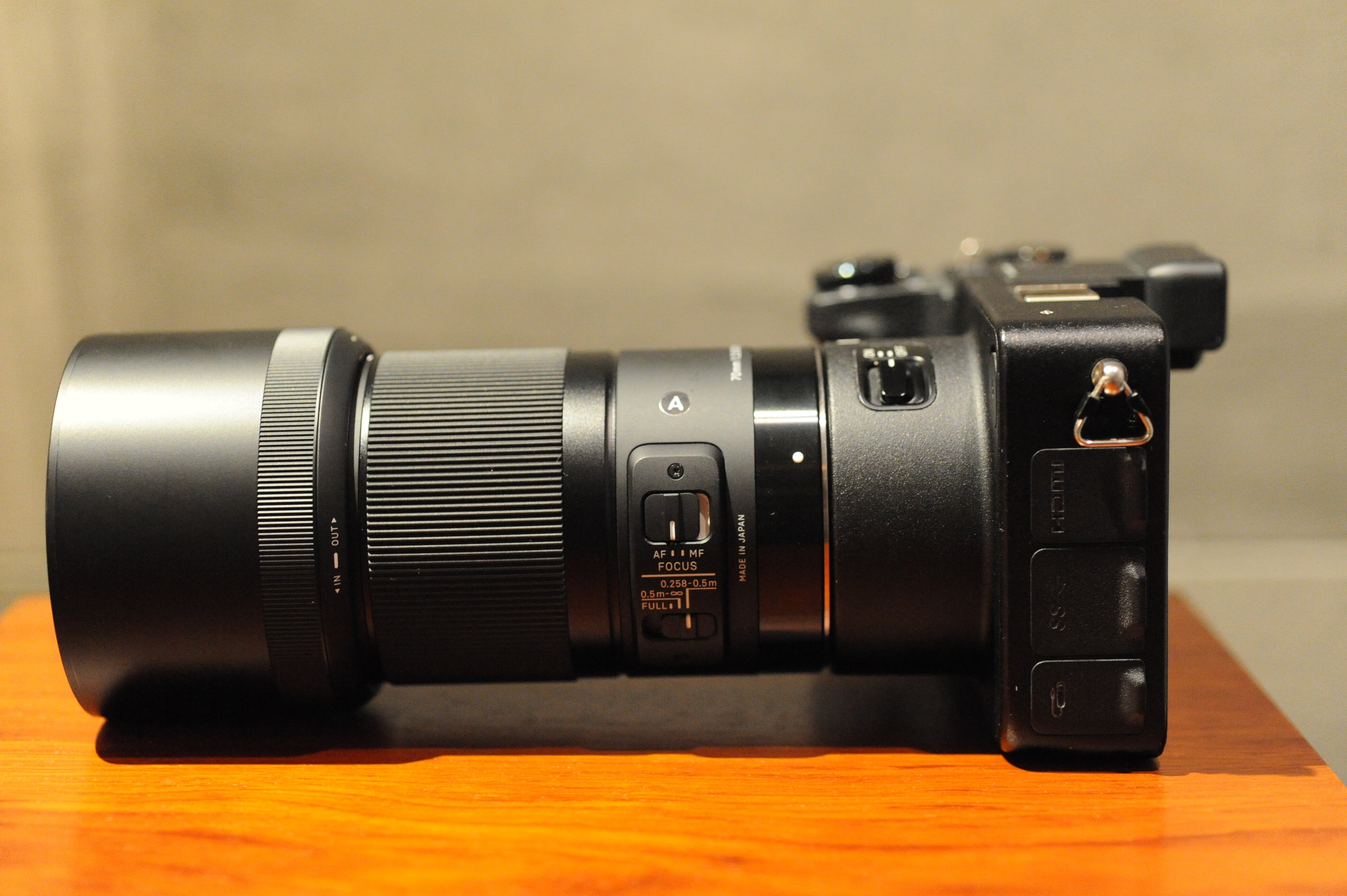SIGMA 70mm F2.8 DG Macro Artレンズ SAマウント用に交換
