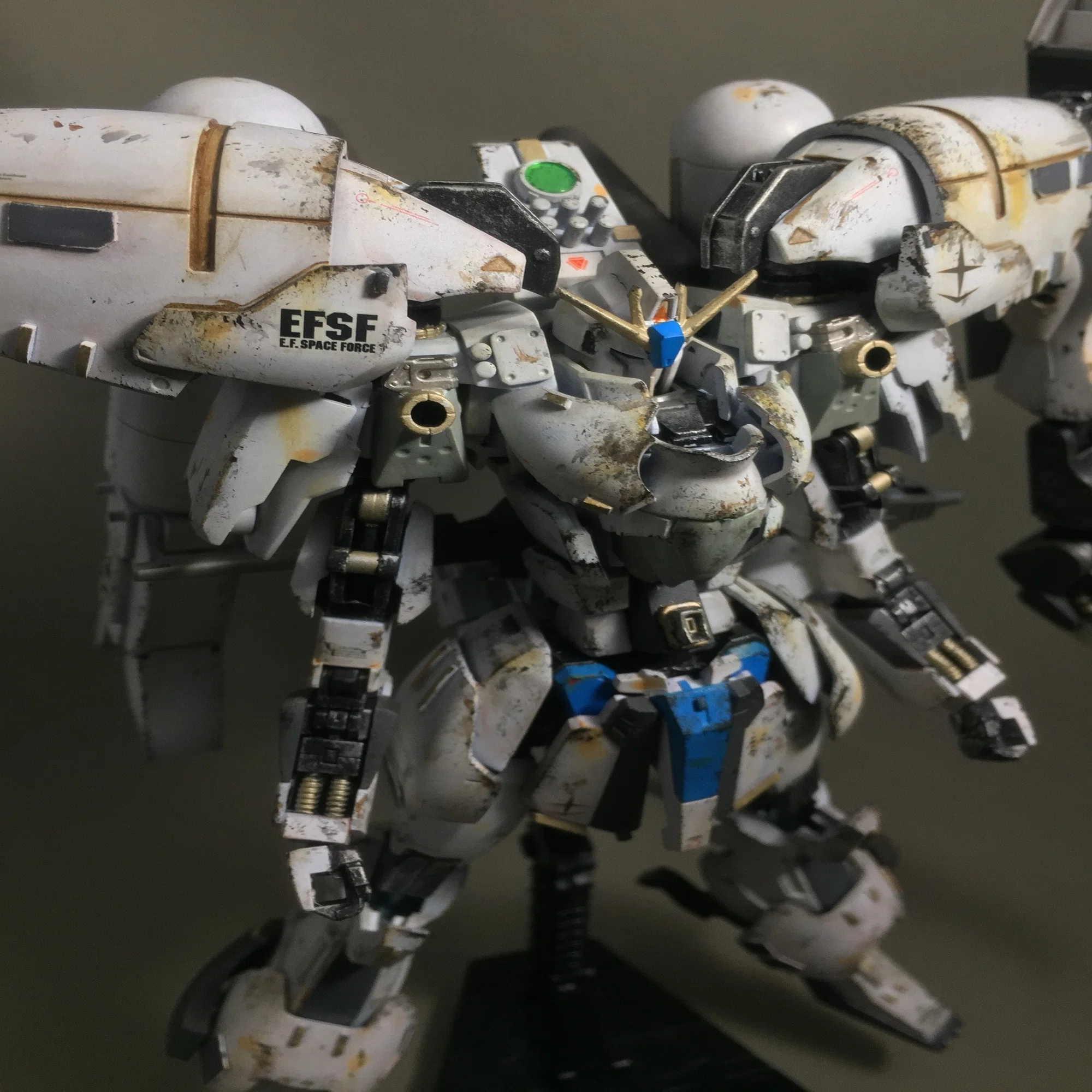 作るのは楽しいのに、買えない！ ― ガンプラの未来をAIと語ってみた 