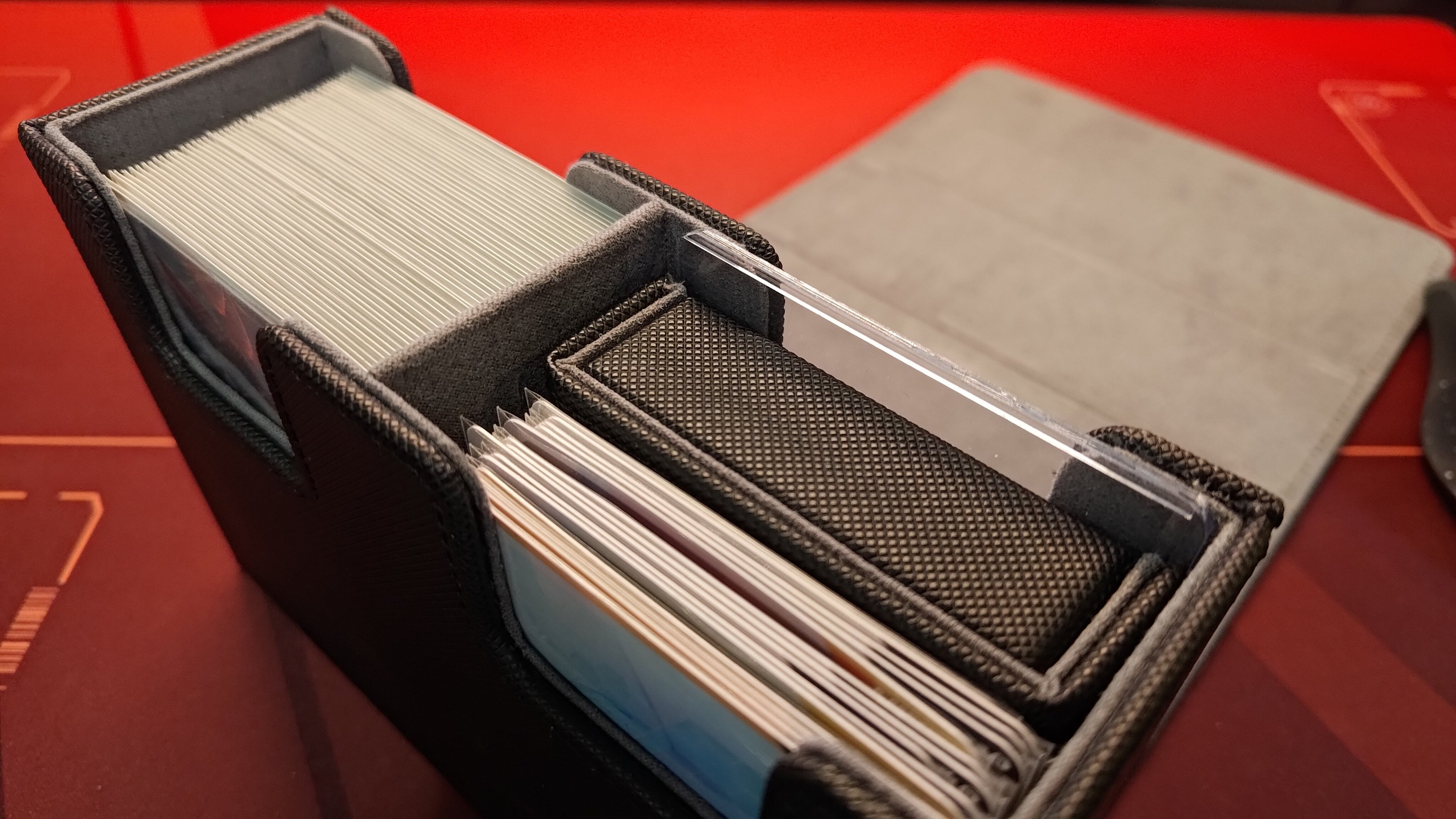 ガンダムカードのデッキケースは何がオススメ？｜Exam