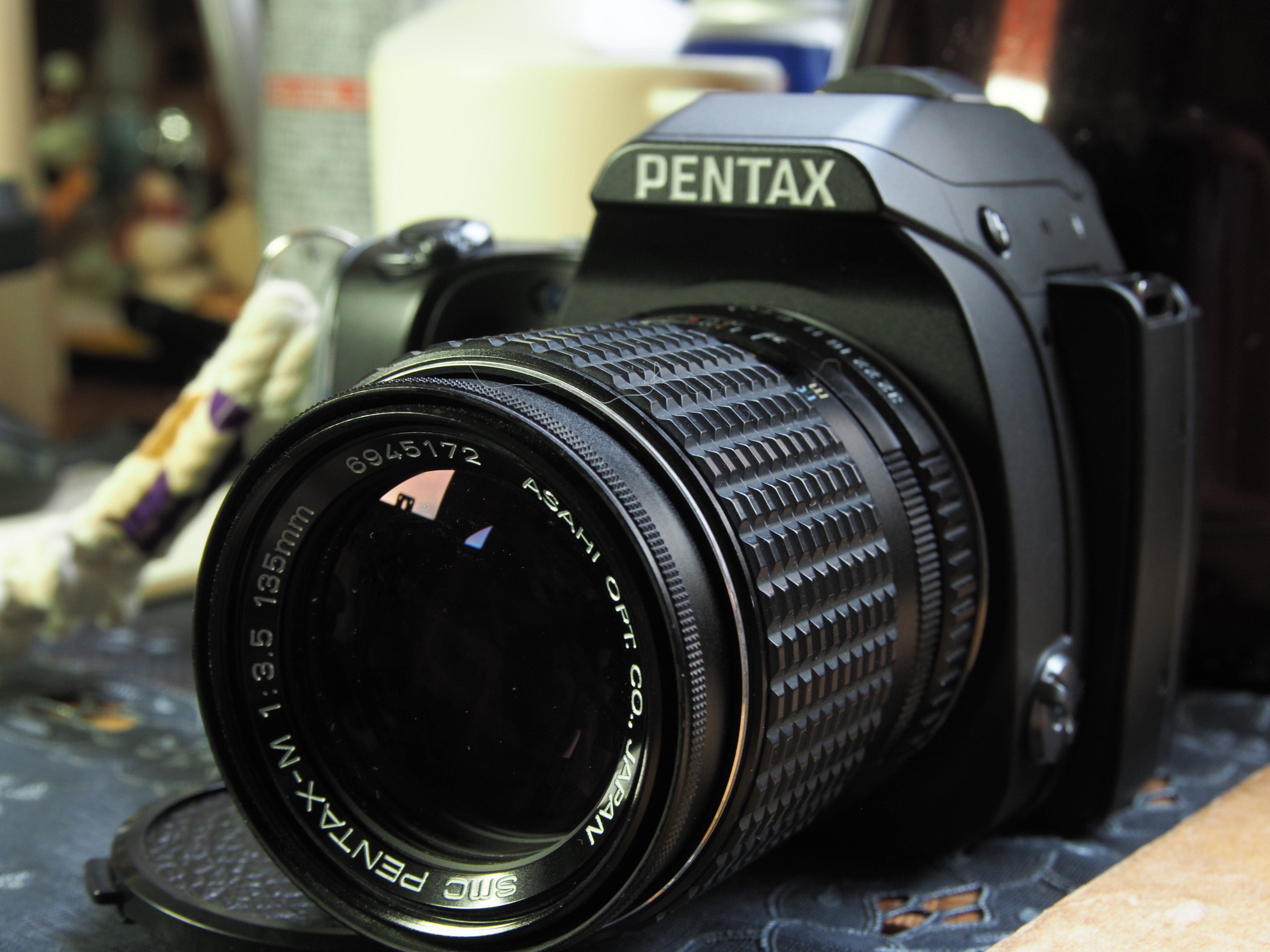 レンズ沼あれこれ：ペンタックスK-S1のお散歩は135mmの中望遠が