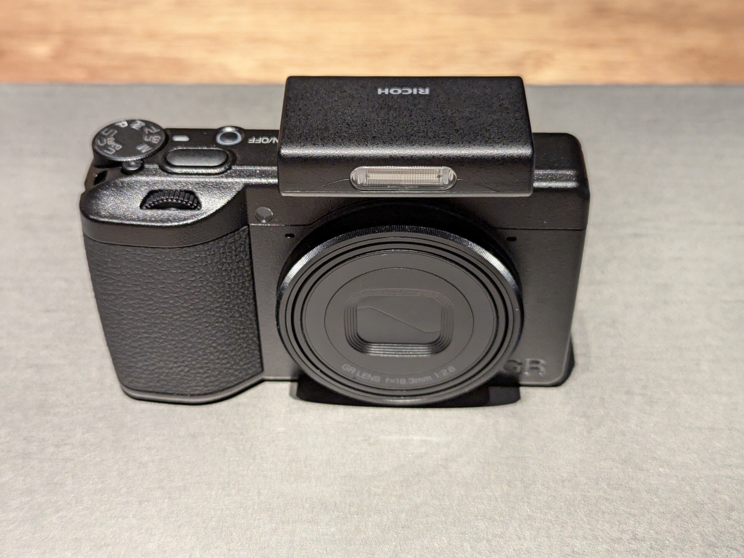 リコーGR4 未使用品 RICOH GR IV リコー GR4 デジタルカメラ