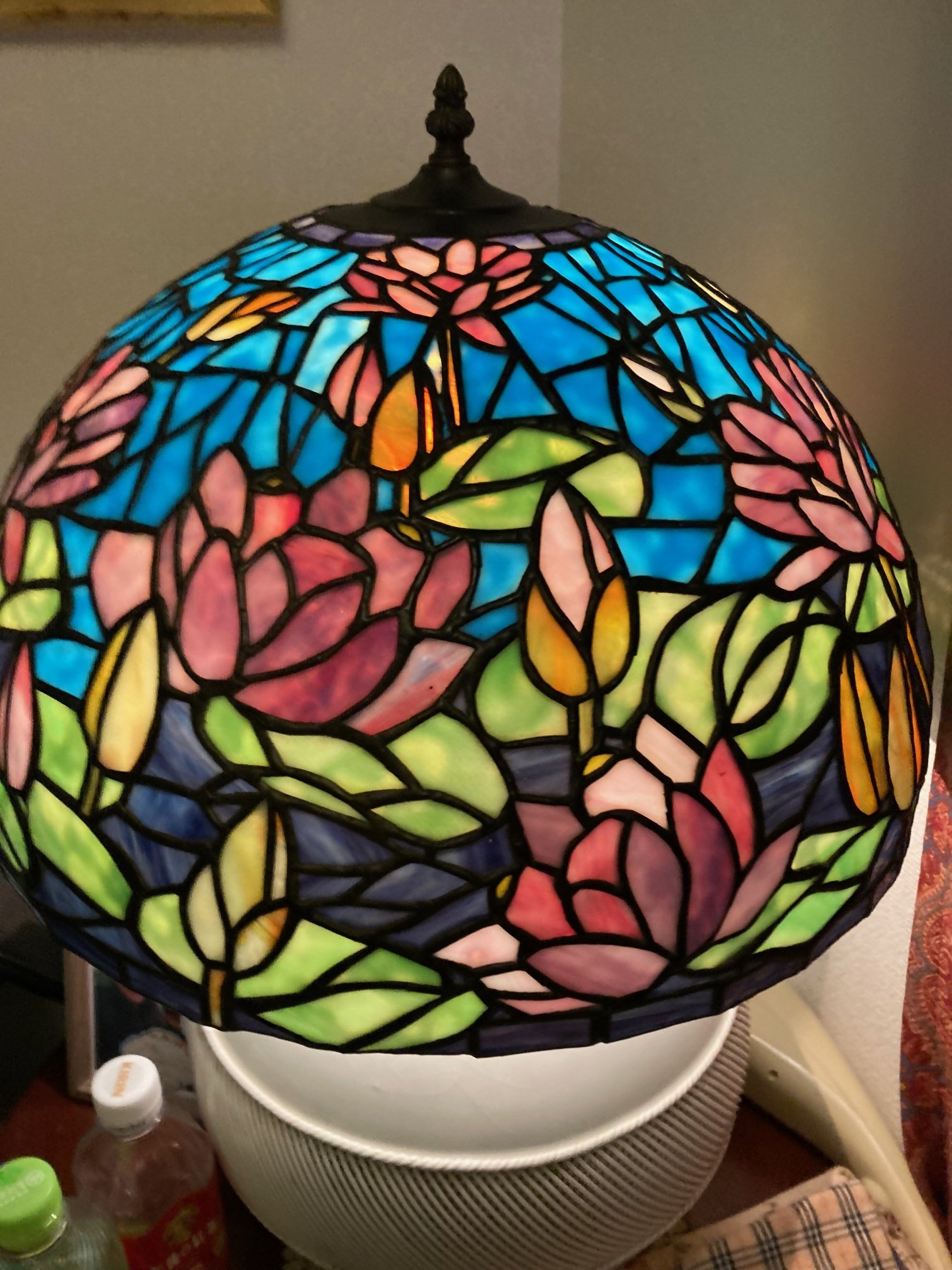 100FES-ステンドグラス作家-】『ステンドグラス作りは「きれい」しかで