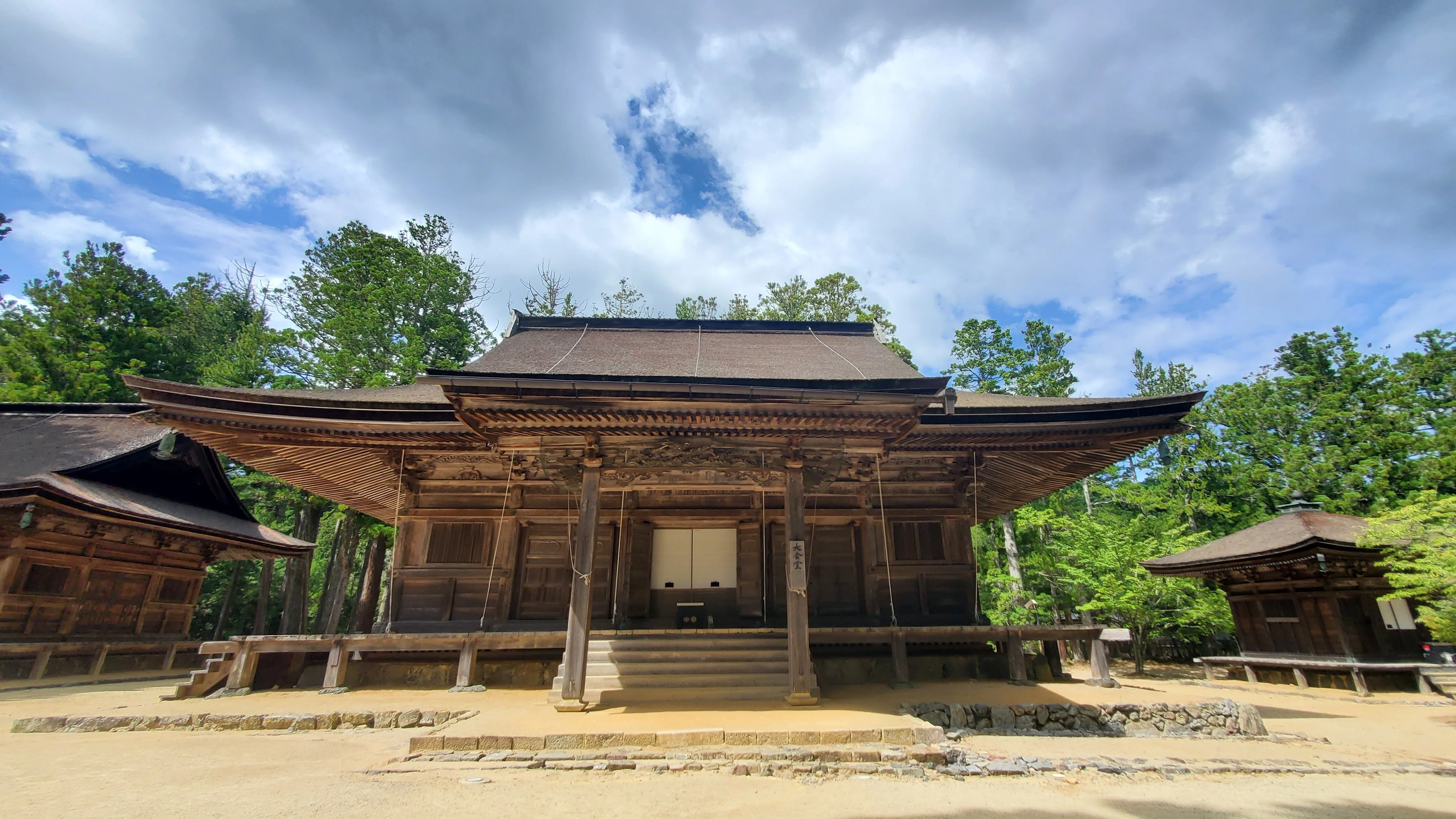 高野山（こうやさん）壇上伽藍（だんじょうがらん）を巡る旅🎧歴史
