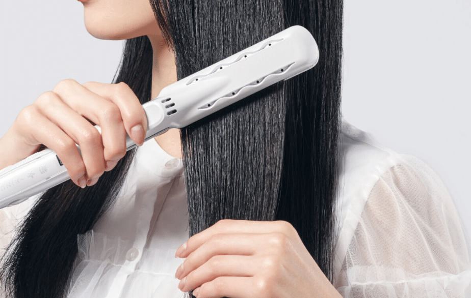 違い10個】絹女とリファを比較！ストレートヘアアイロンなら