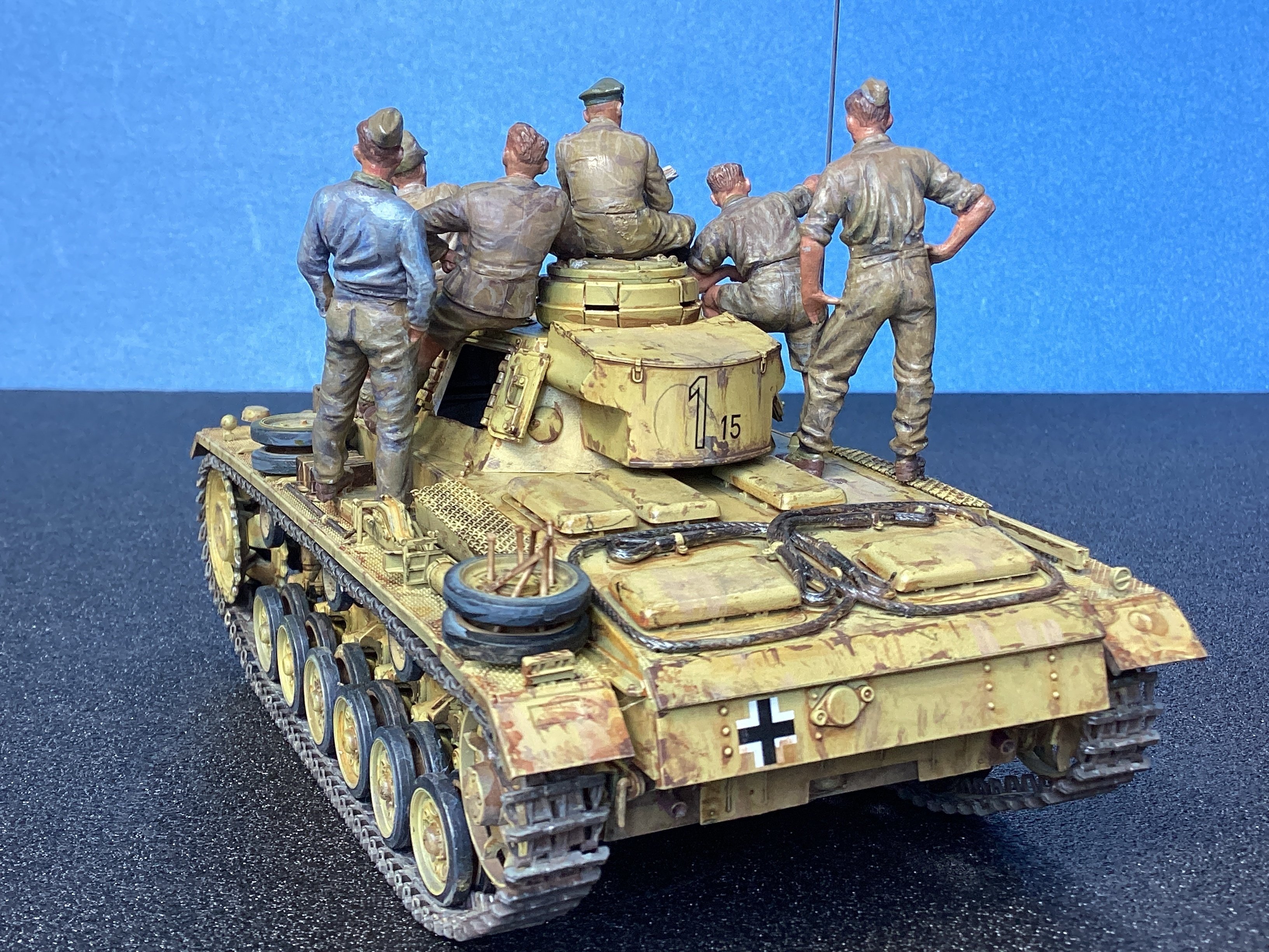 三号戦車L型ロンメル軍団1/35完成品 三号戦車L型ロンメル軍団1/35完成品 ドイツ軍 Pz.Kpfw.III