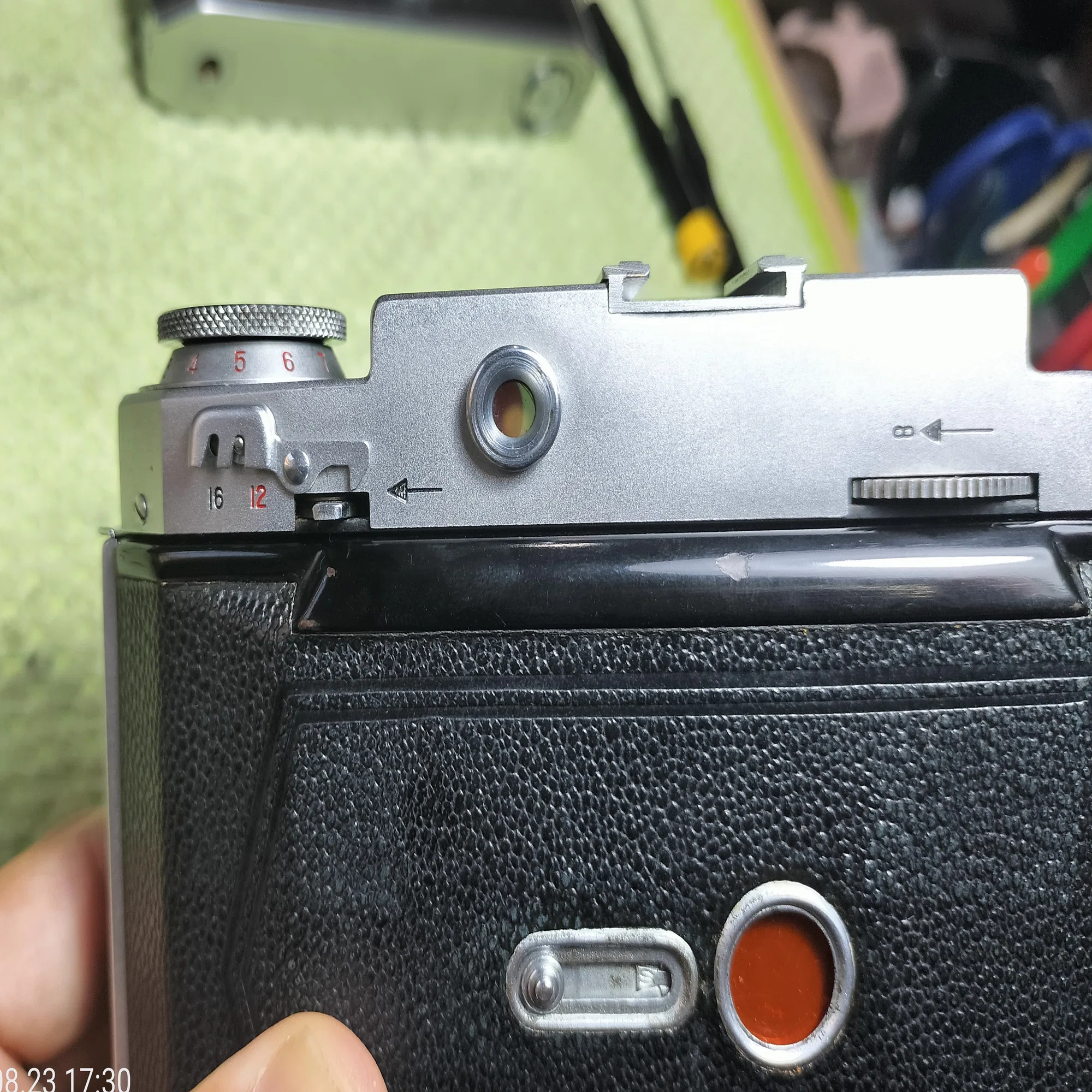 マミヤ6の分解｜フィルムカメラ修理のアクアカメラ