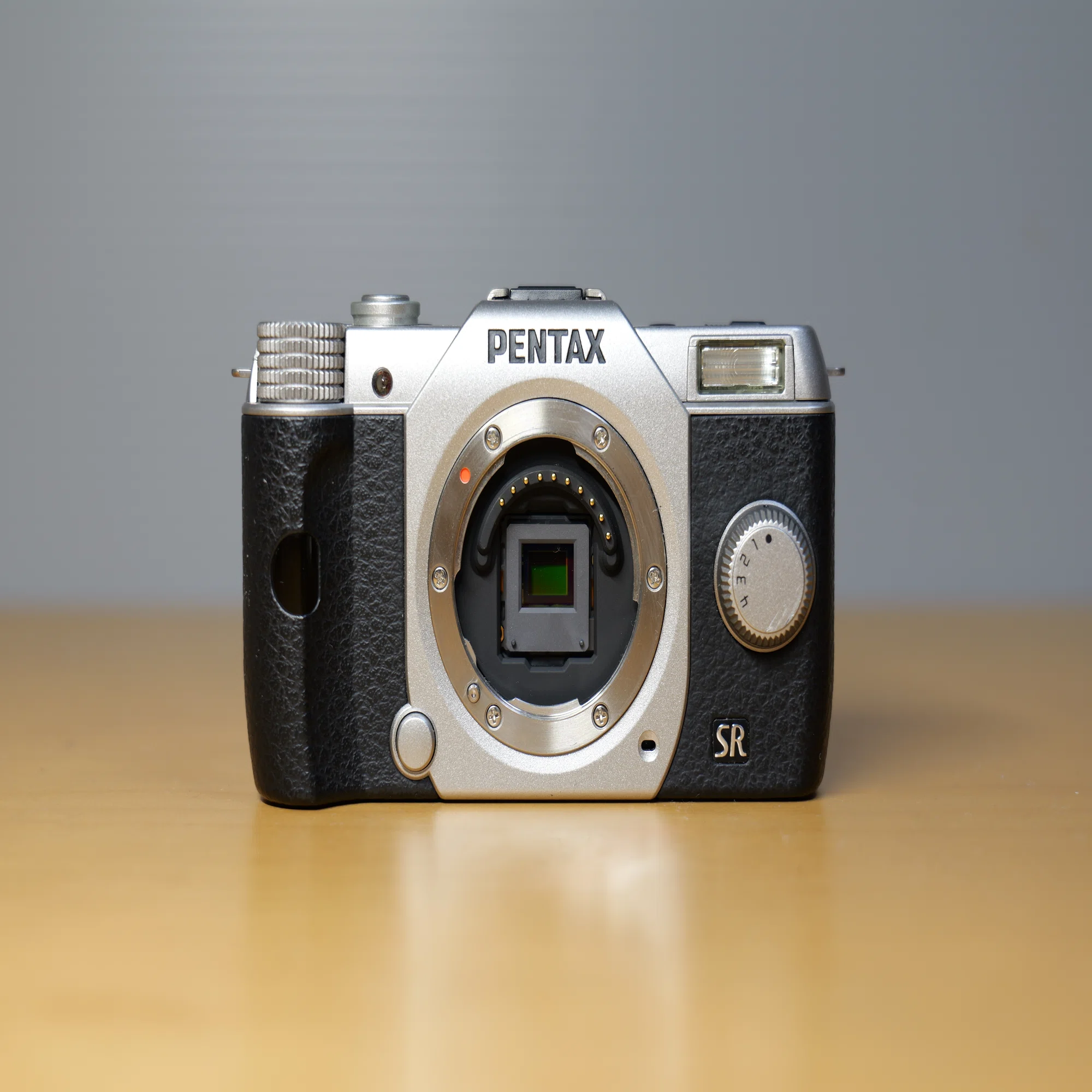 PENTAX ミラーレス一眼 Q10 ボディ レッド BODY RED 12186 : ホット 