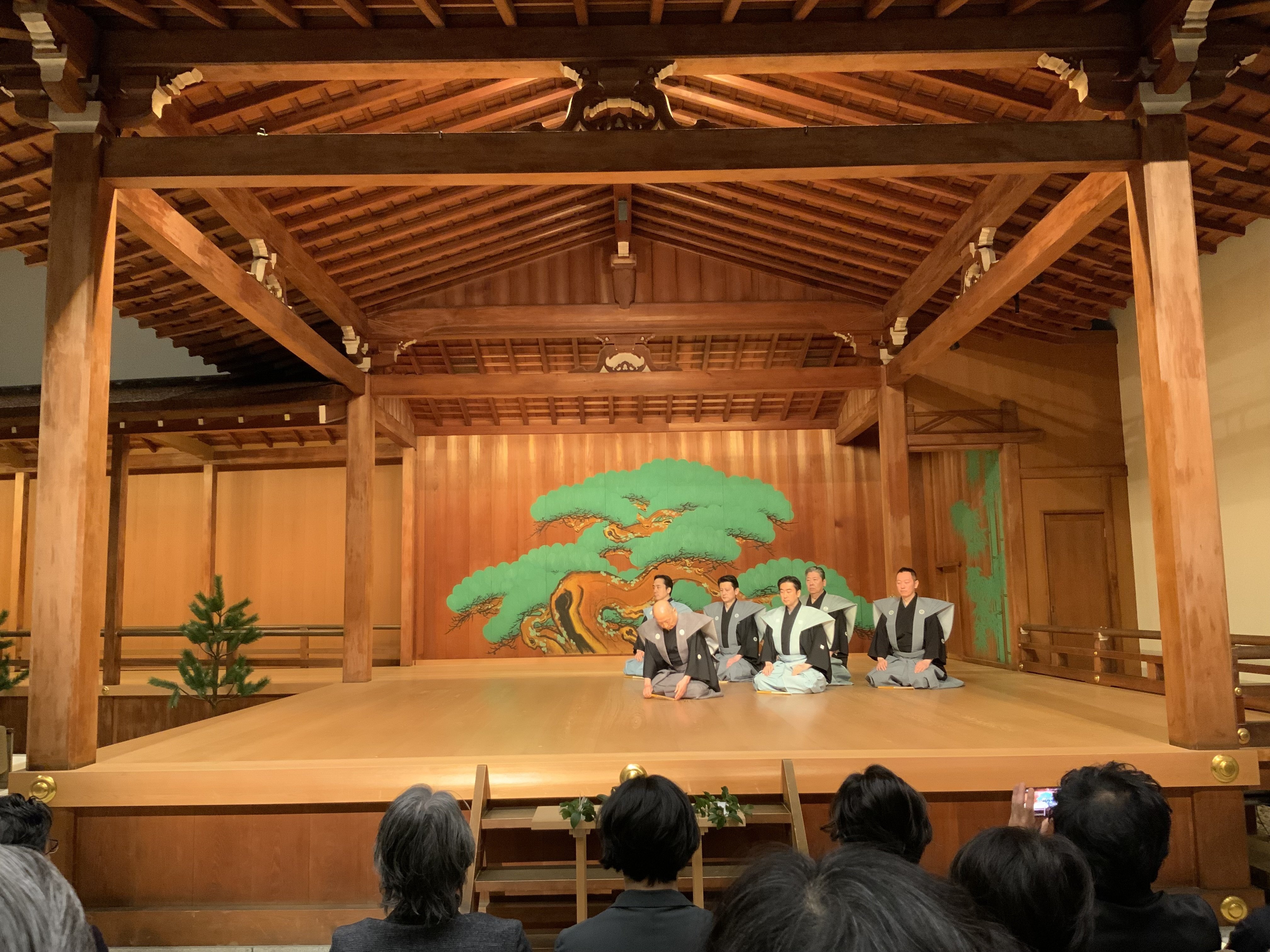 杉本博司・修羅能〈巣鴨塚 ハルの便り〉〜アートで読み解く戦後