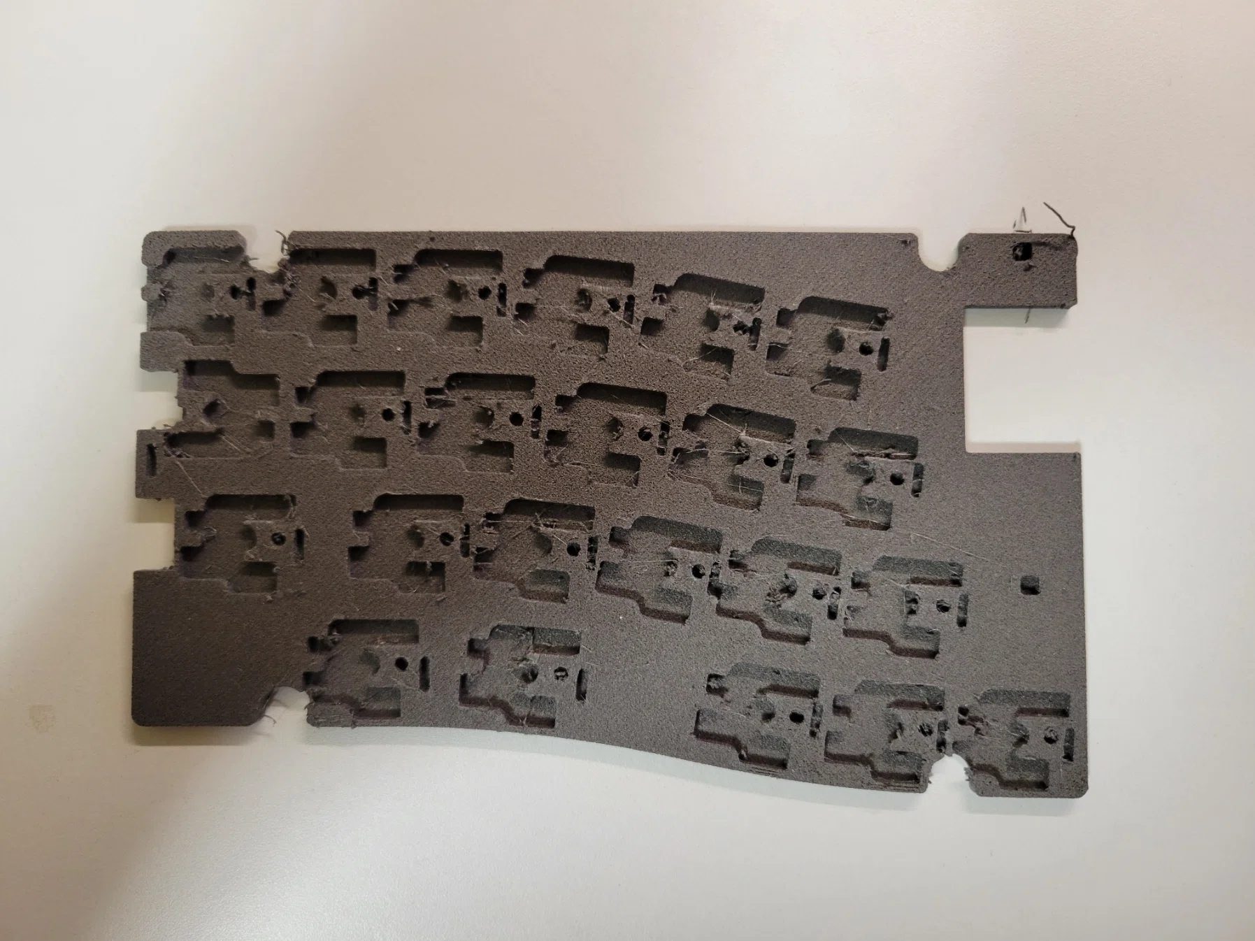 分割トラボで乾電池駆動でGrinなキーボードSoa44を作った話｜ごはんだ
