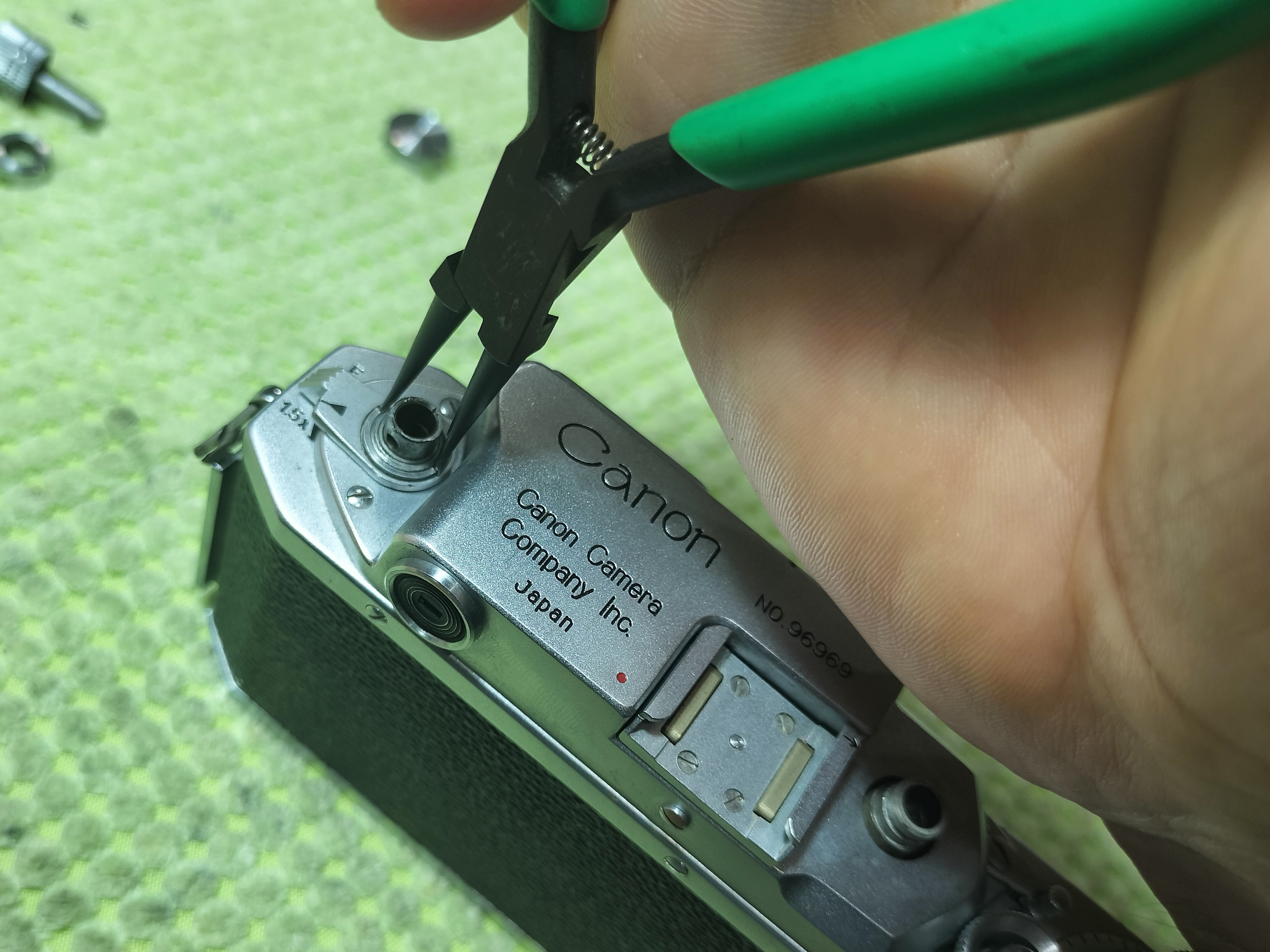canon 4sb (完動品) ストラップ、ボディキャップ、スプール付属 canon 4sb (完動品) ストラップ、ボディキャップ、スプール付属