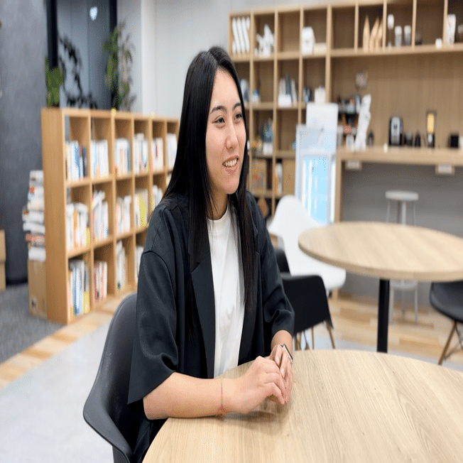 入社1ヶ月で初受注に成功した新卒社員が語る。エクサウィザーズは