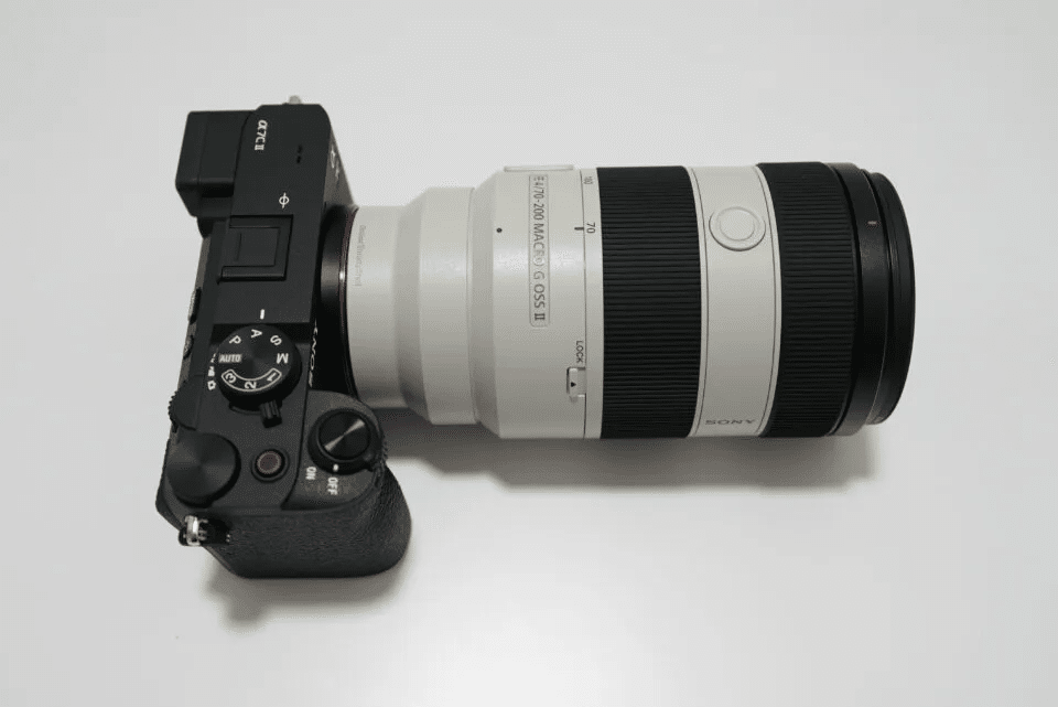 SONY α7C II(ILCE-7CM2) はちょうど良いがつまったミラーレス
