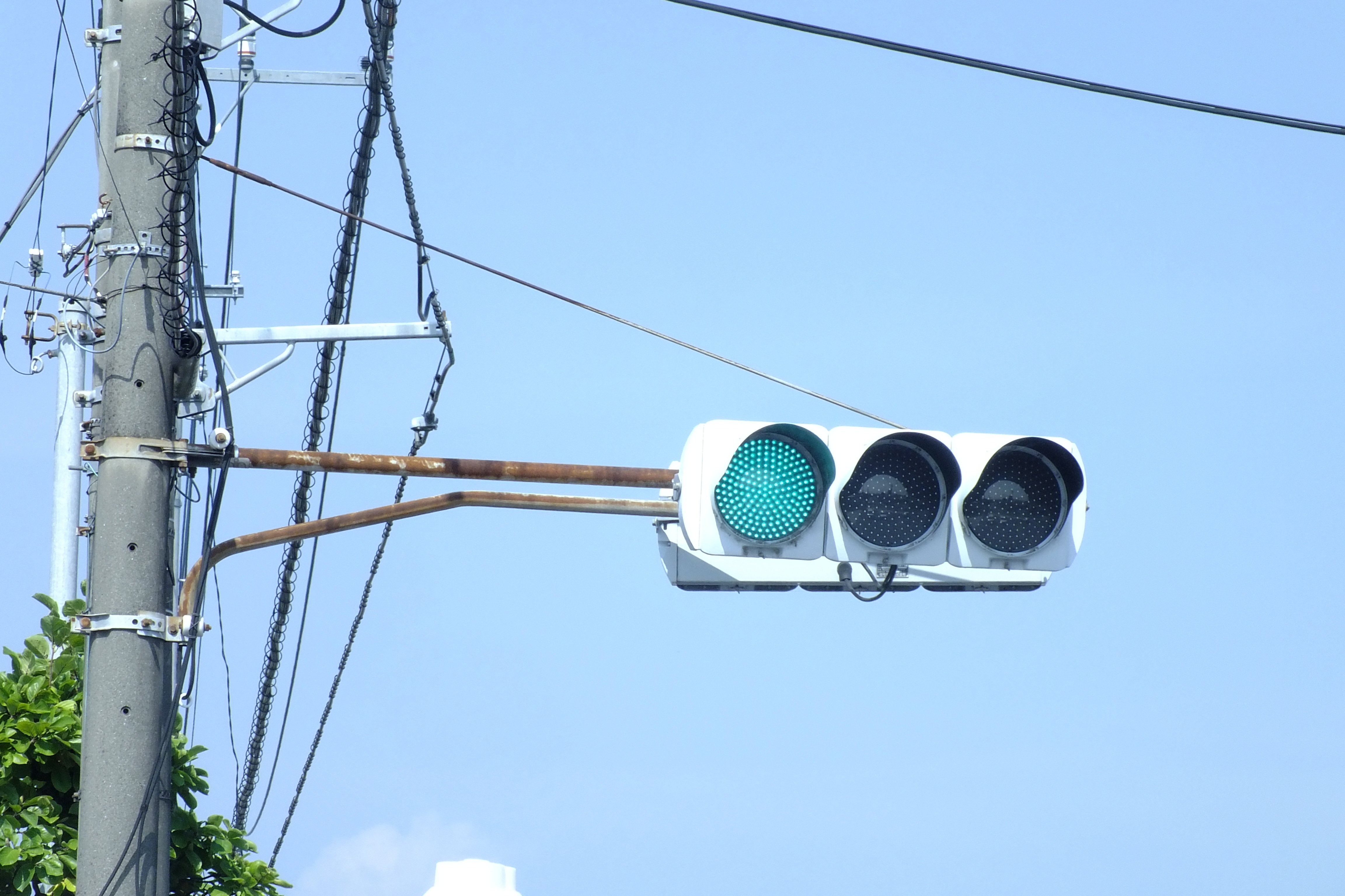 高崎-299】高崎市下小鳥町にある製造バンド「09」を付けた1980