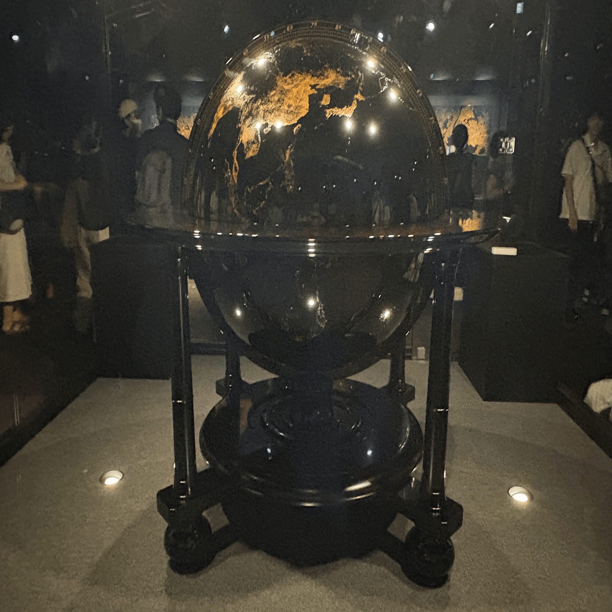 万博2025体験記 #23】夜の地球と能登の祈り──黒い地球儀が語る静かな