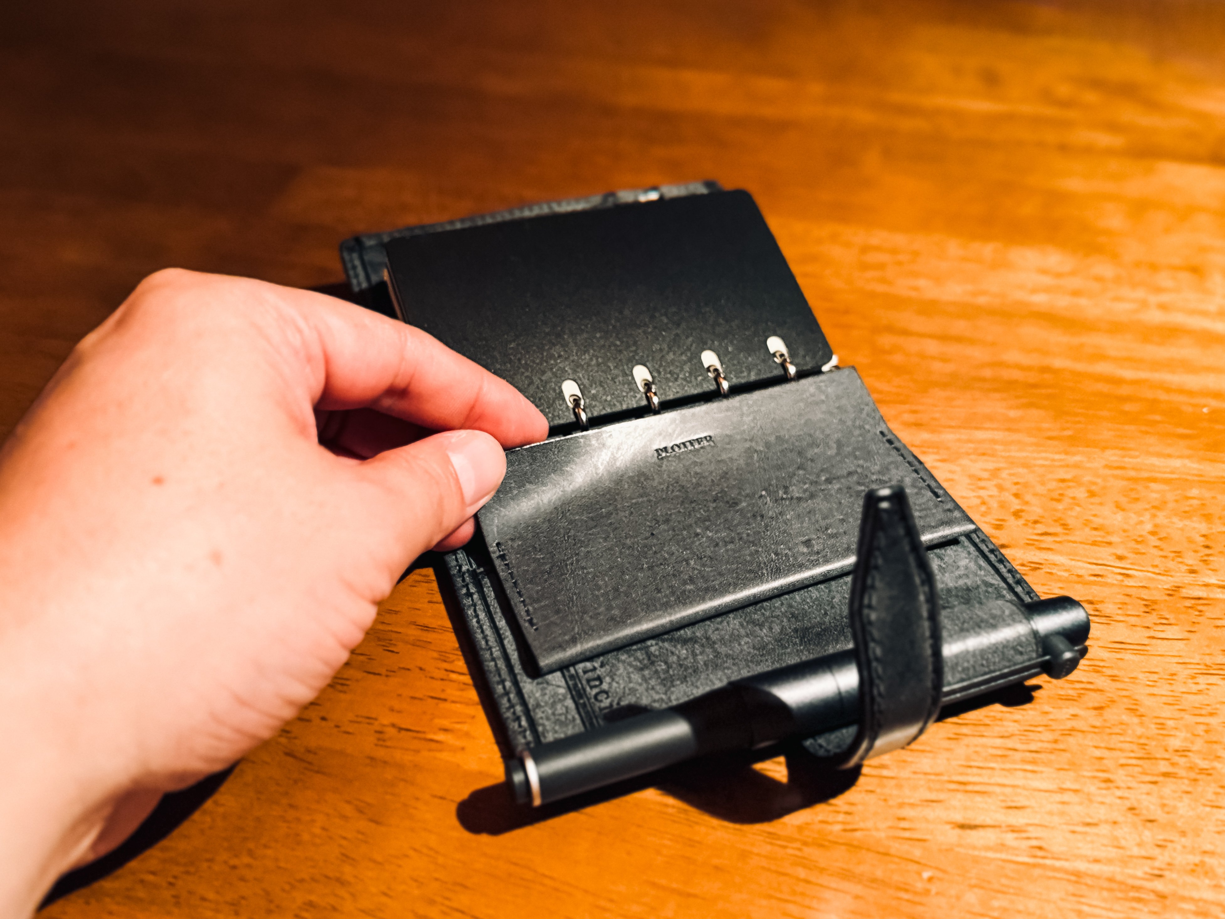 ロロマクラシック M5】 ”プライベート専用 システム手帳” の採用と