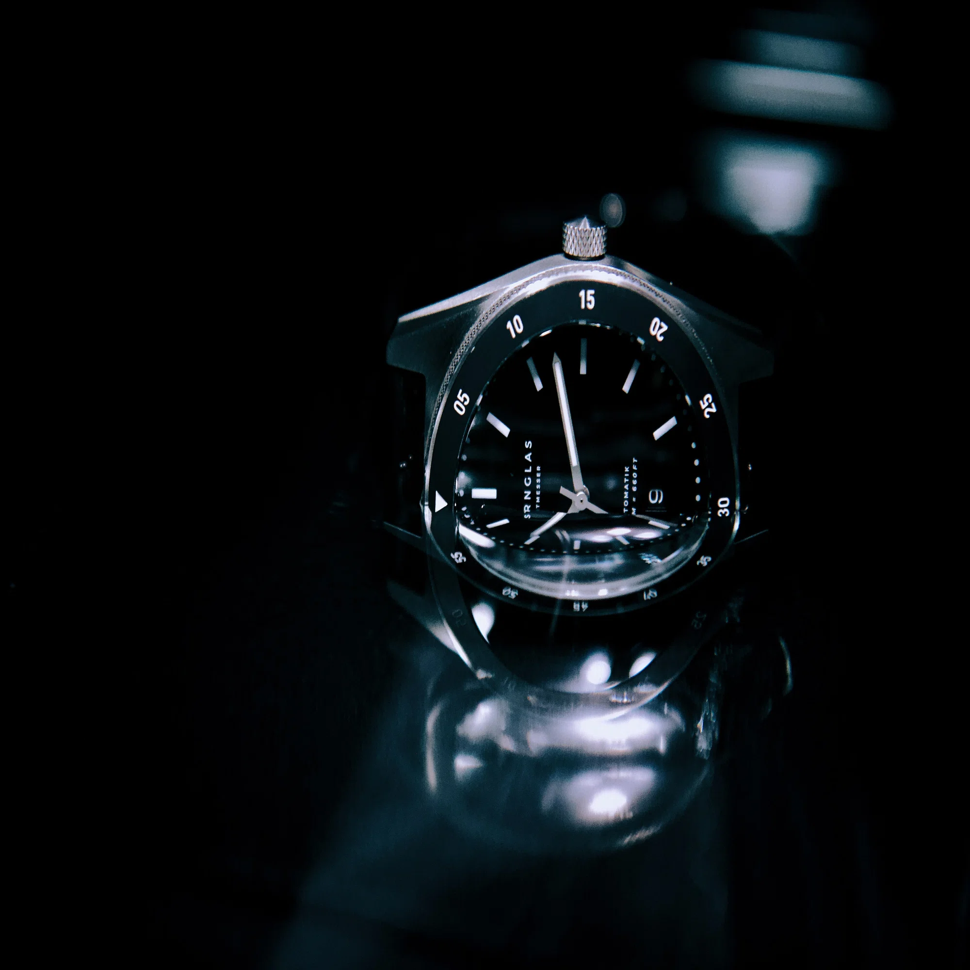 時計ブログ】男のロマンを感じる『ツールウォッチ』｜CHRONOSWISS 