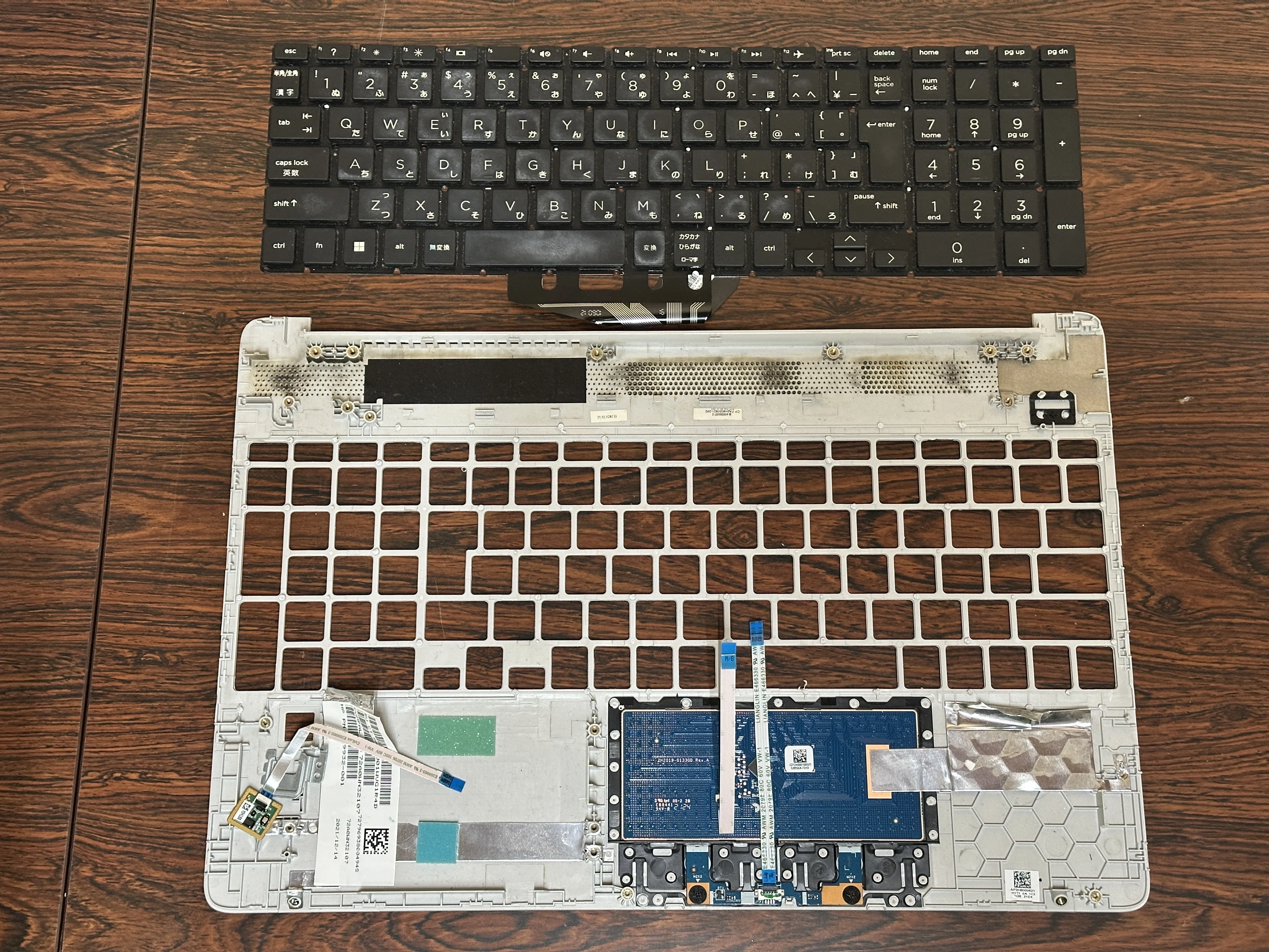 ジャンクゲーミングノートPC W350ST ⚠️キーボード故障【修理・部品取りに】 ノートPC修理！バラバラにしてキーボードを新品に交換！CPUグリスも