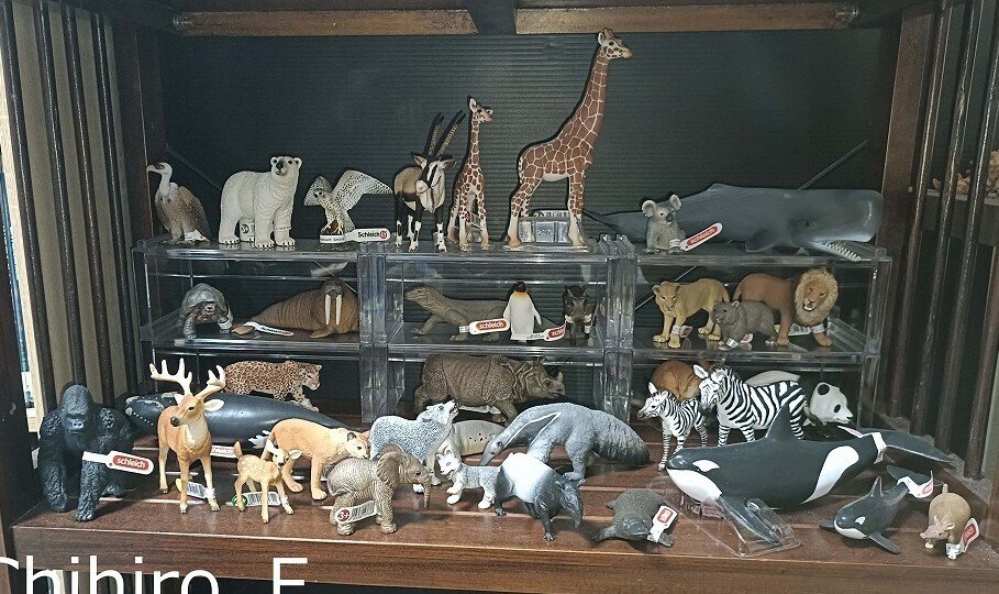 シュライヒ　動物セット　※画像の木とヌーは売れました※ シュライヒ 動物セット ※画像の木とヌーは売れました※ - メルカリ