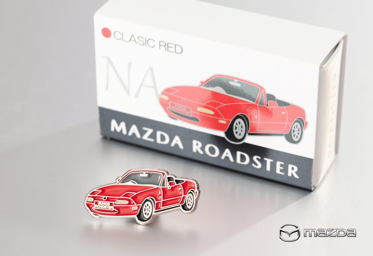 ユーノスロードスター、ミニカー＆ピンバッジ3点セット ユーノスロードスター、ミニカー＆ピンバッジ3点セット ユーノス
