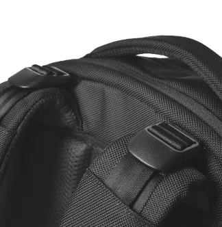 私が選んだ究極の相棒：Incase Tracks Backpack 18Lレビュー｜Misaki