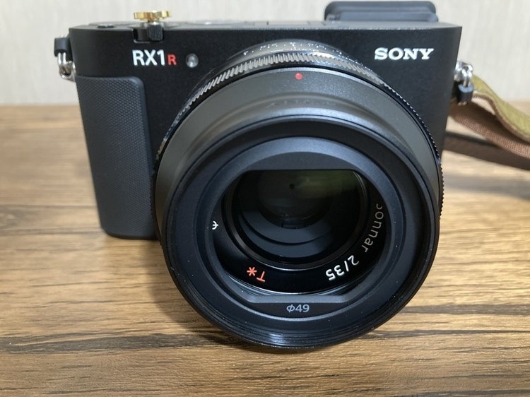 60万円以上のデジカメを買った奴の脳内｜ビーモーション株式会社