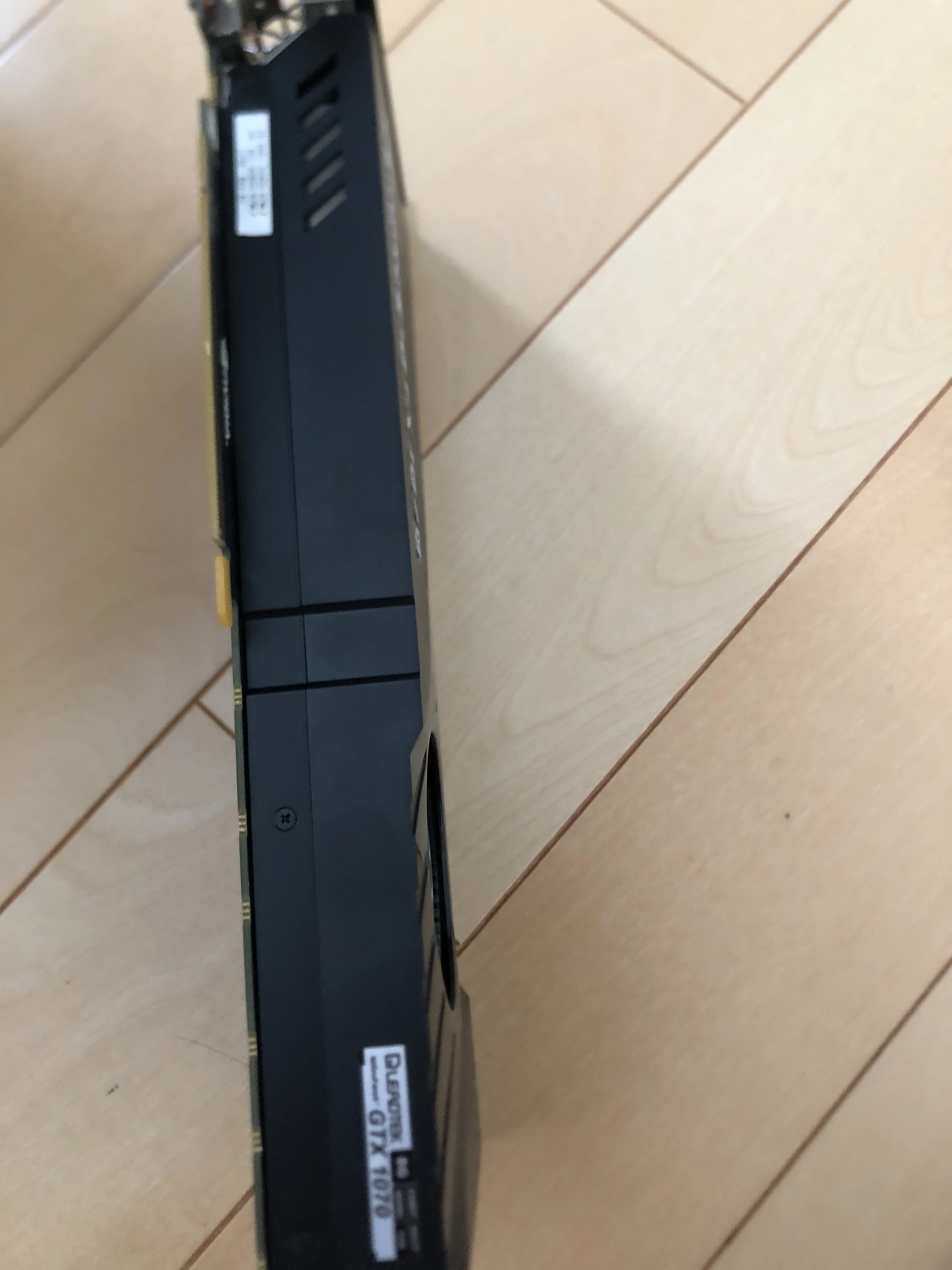 グラフィックボードのグリスを塗り替えるとどれほど性能が上がる?｜PC