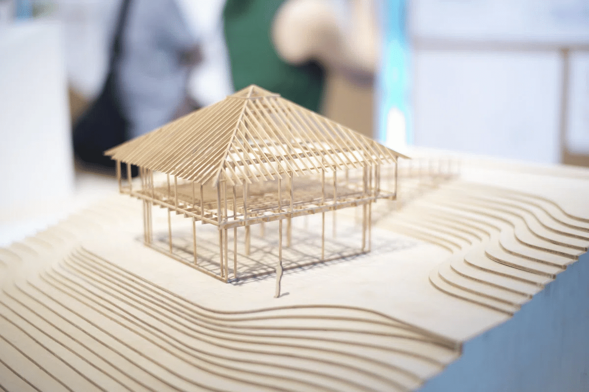 Unbuiltの矜持──ザハと内藤、幻に抗う建築｜小山龍介