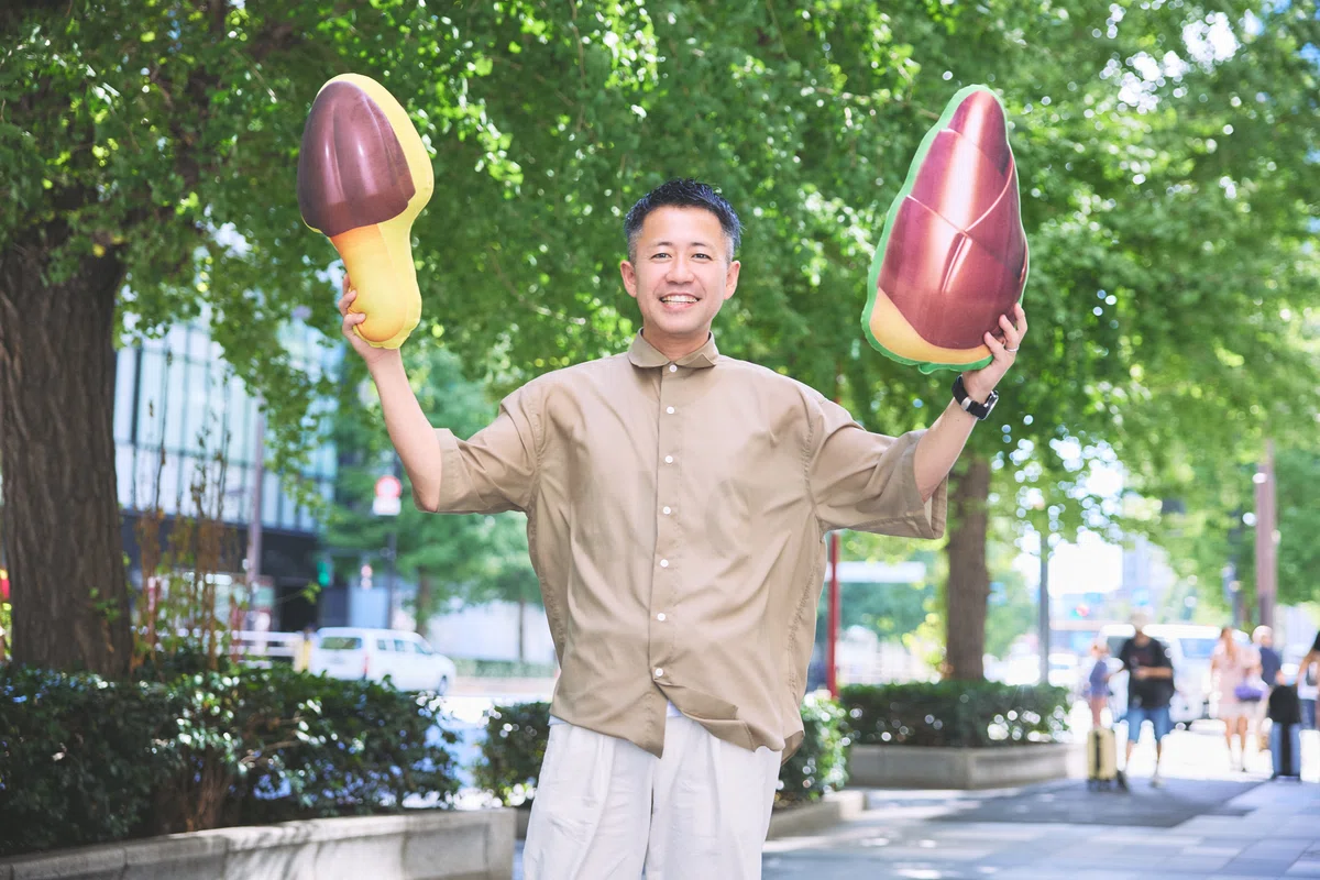 今年で「きのこの山」発売50周年！ きのたけ論争からひもとく「きのこの山」「たけのこの里」が愛され続けるワケ｜meijiらしさって何だろう ...