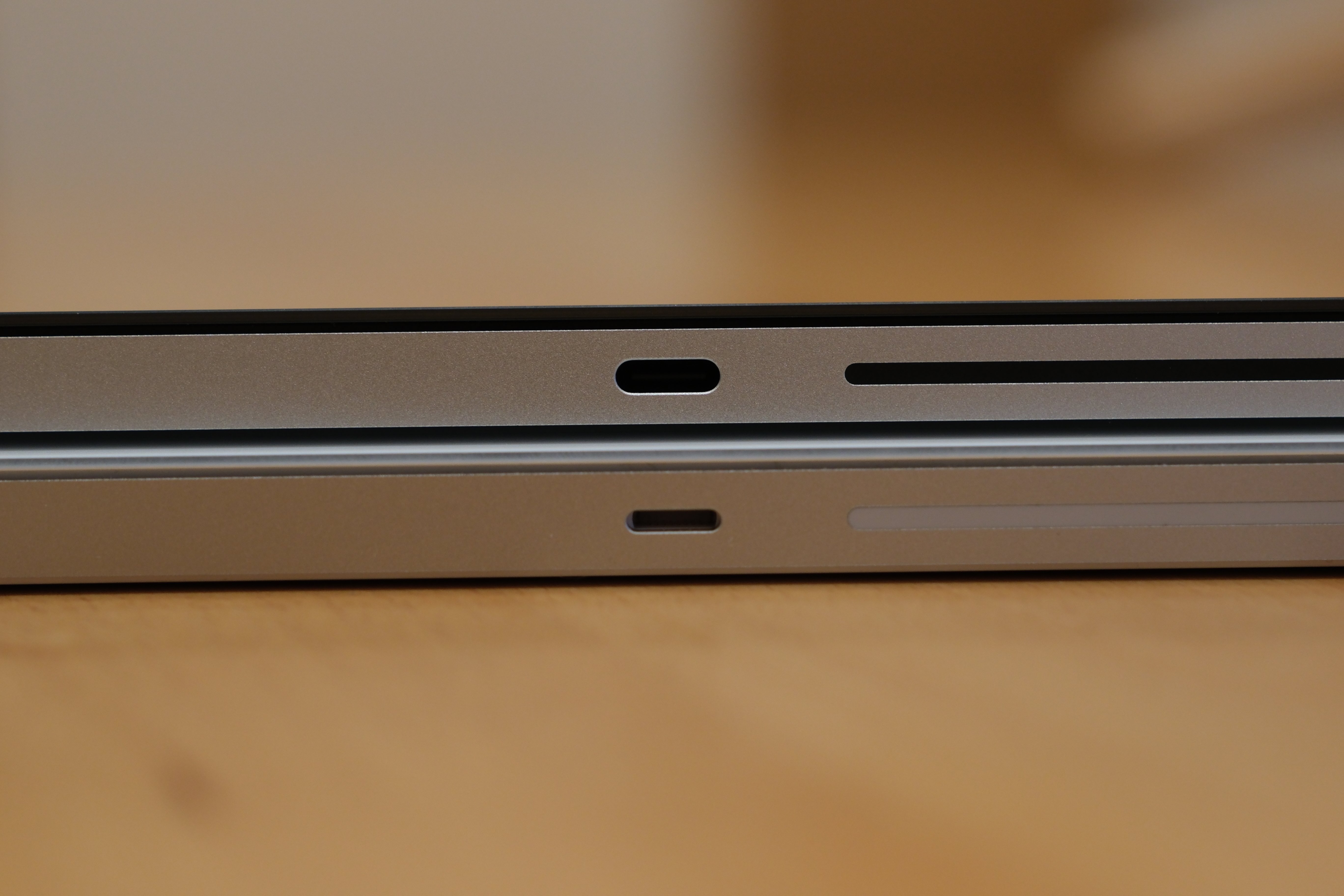 ライトニングとの別れ[Apple Magic Trackpad]｜たから