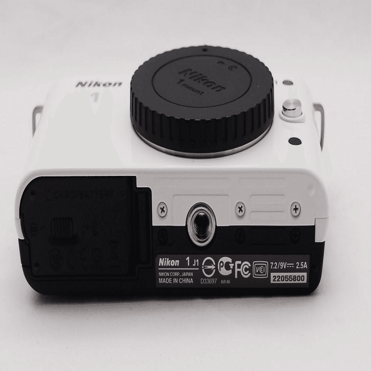 Nikon 1 J1 ホワイト 標準ズームレンズキット｜GetGadgetGot